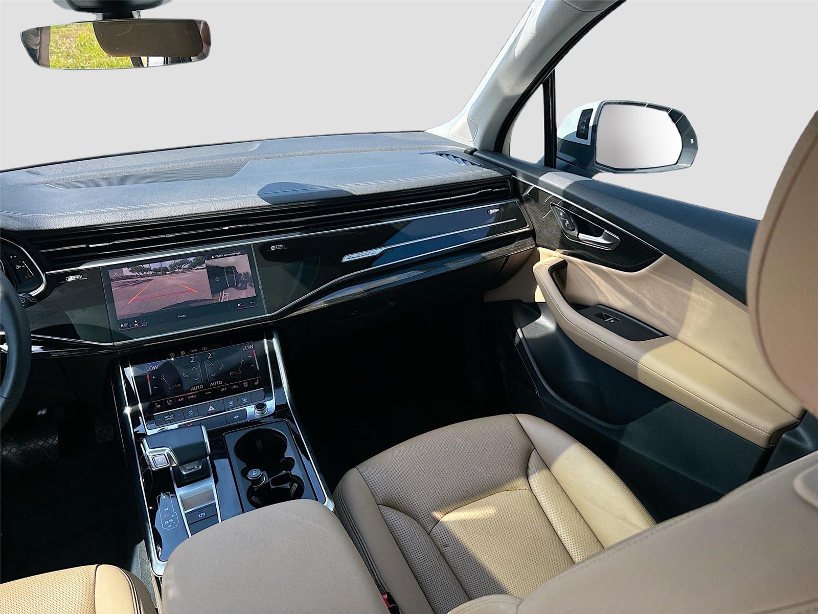 2023 Audi Q7 Premium Plus