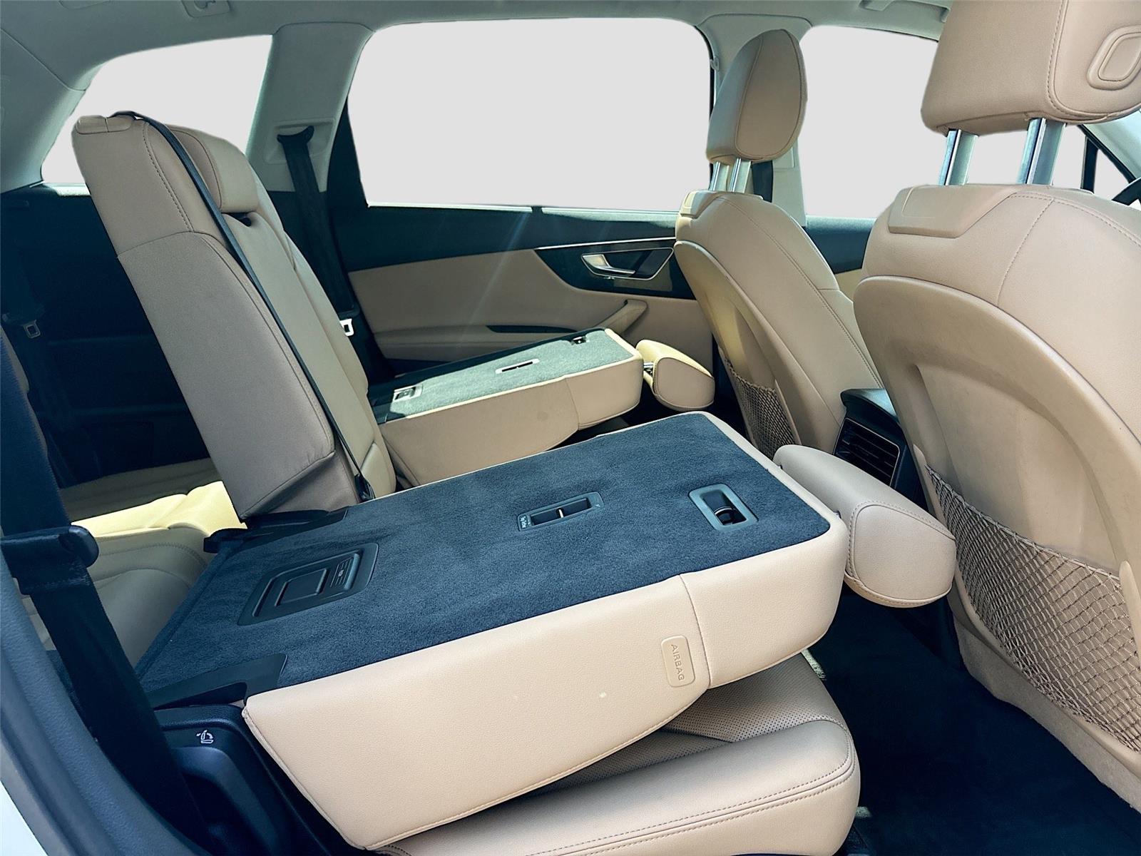 2023 Audi Q7 Premium Plus