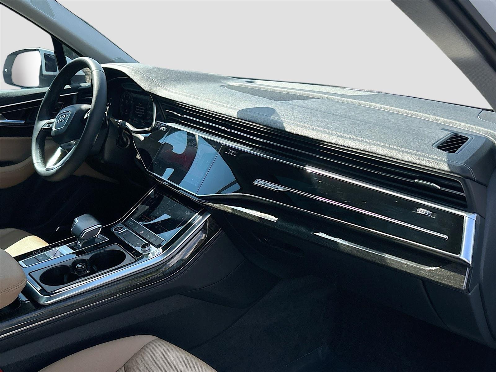2023 Audi Q7 Premium Plus
