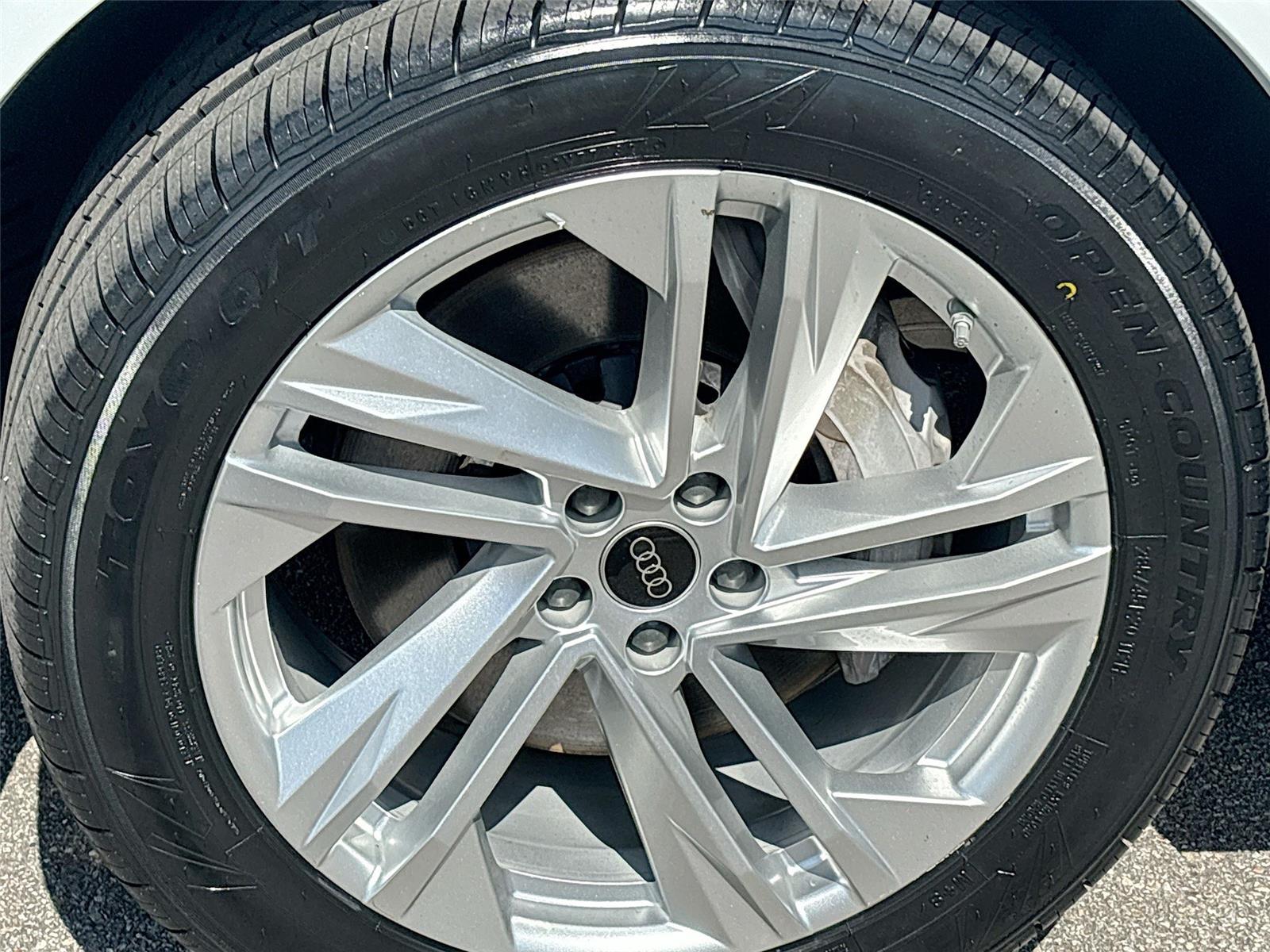 2023 Audi Q7 Premium Plus