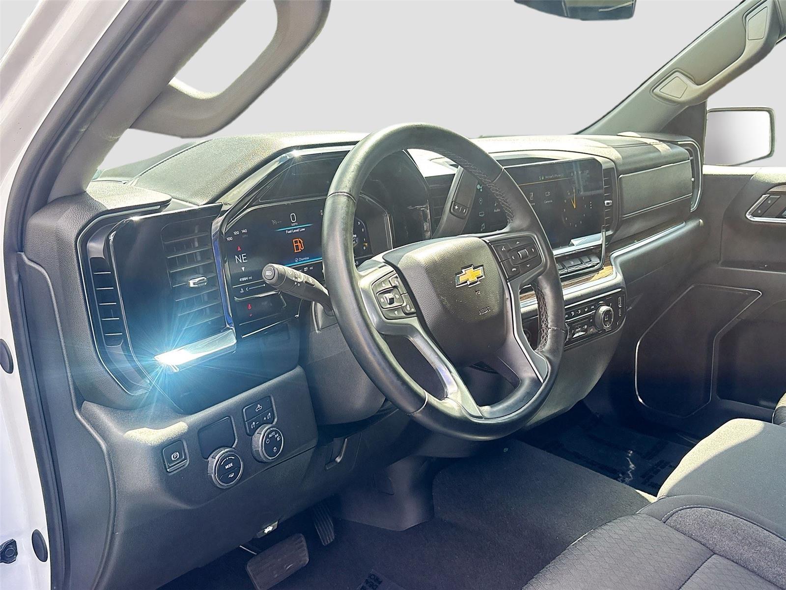 2024 Chevrolet Silverado 1500 LT