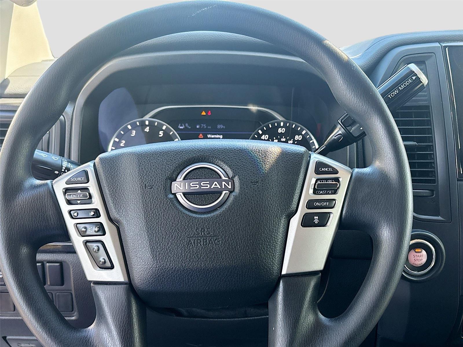 2023 Nissan Titan SV