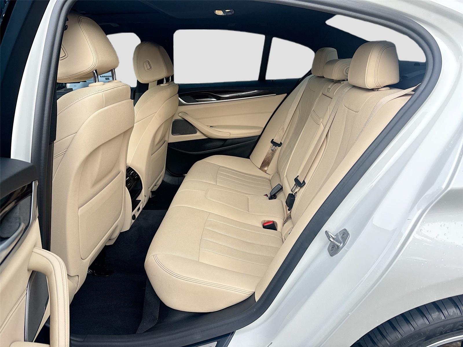 2021 BMW 5 Series 530i