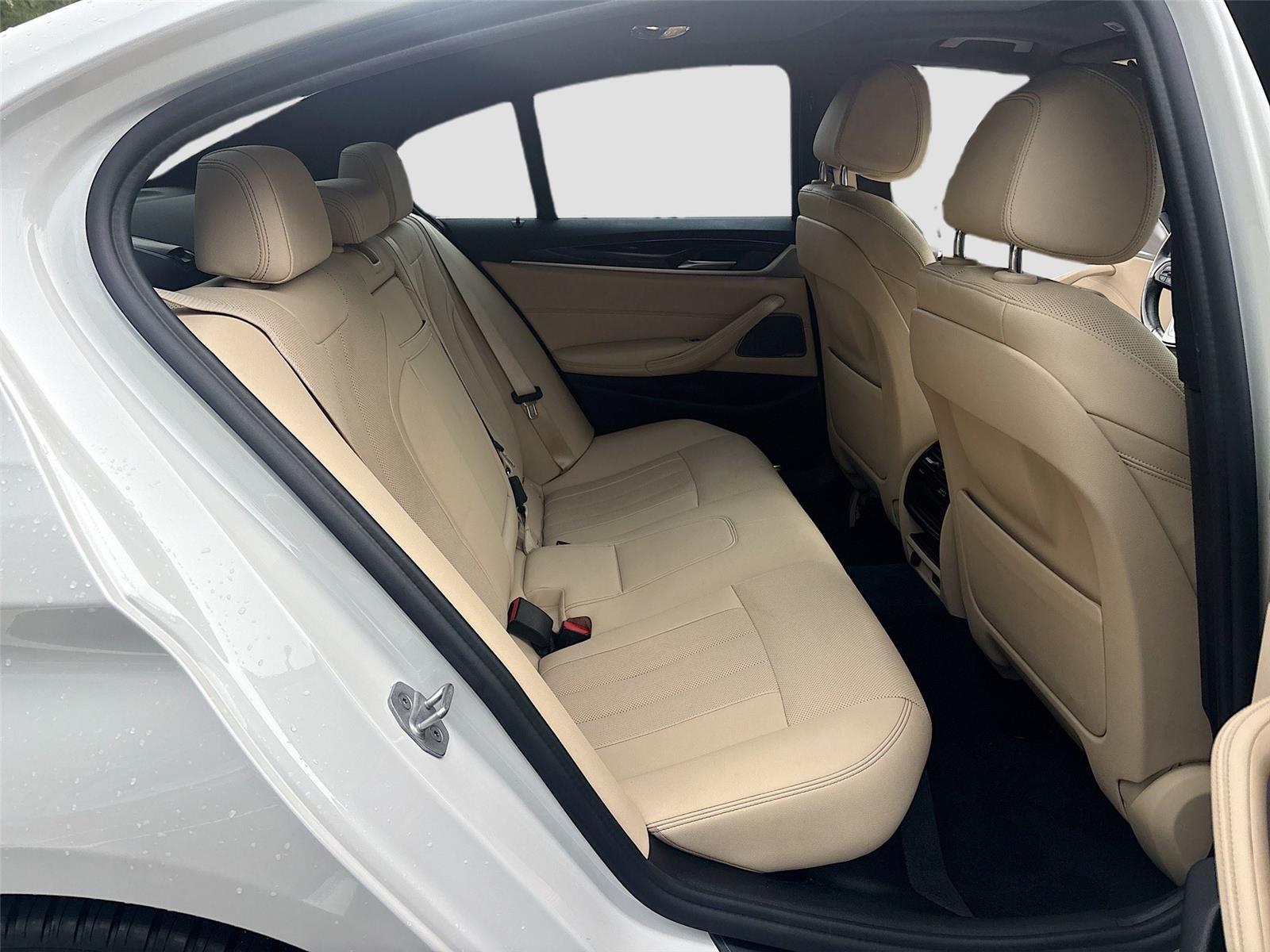 2021 BMW 5 Series 530i
