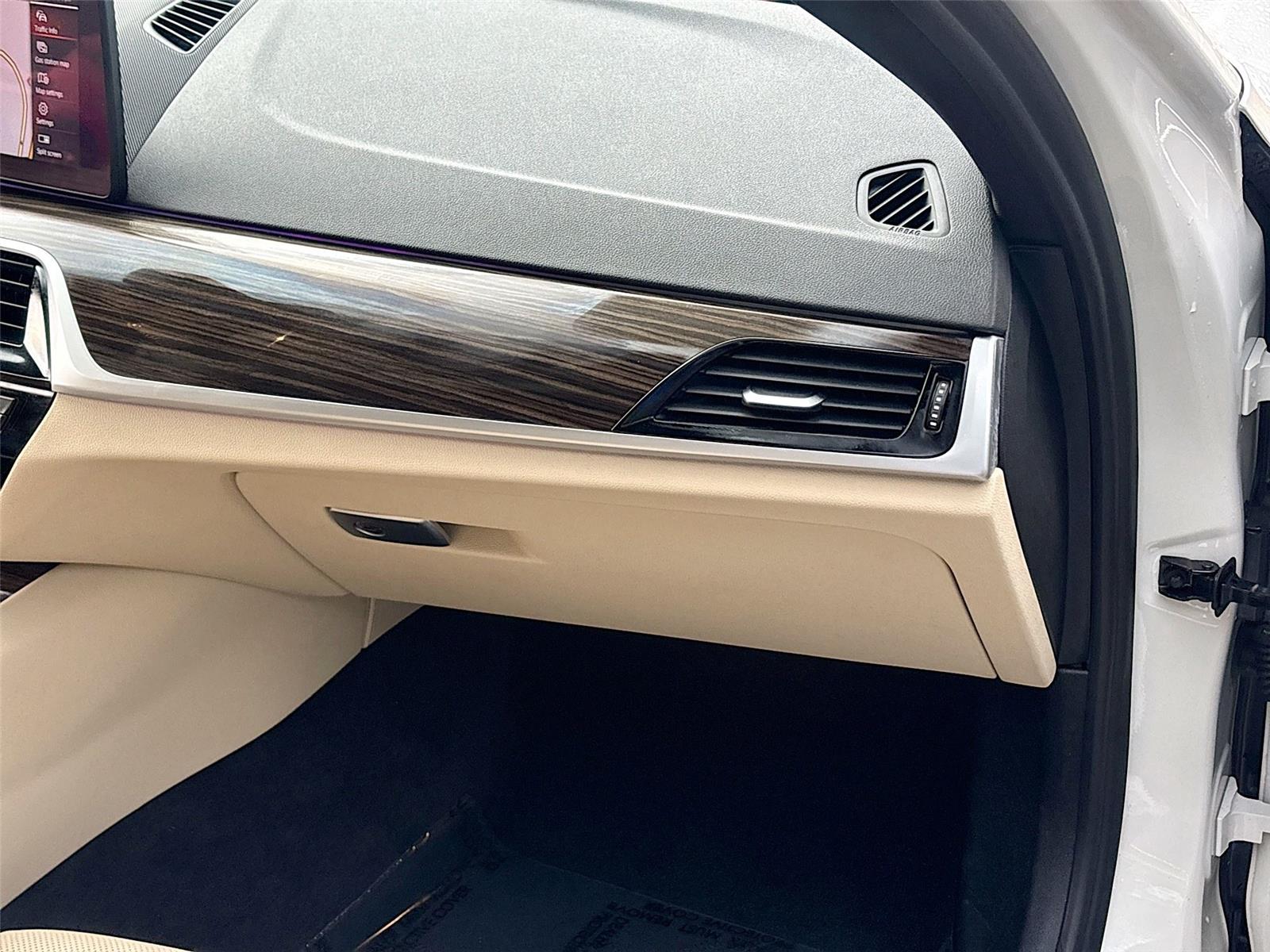 2021 BMW 5 Series 530i