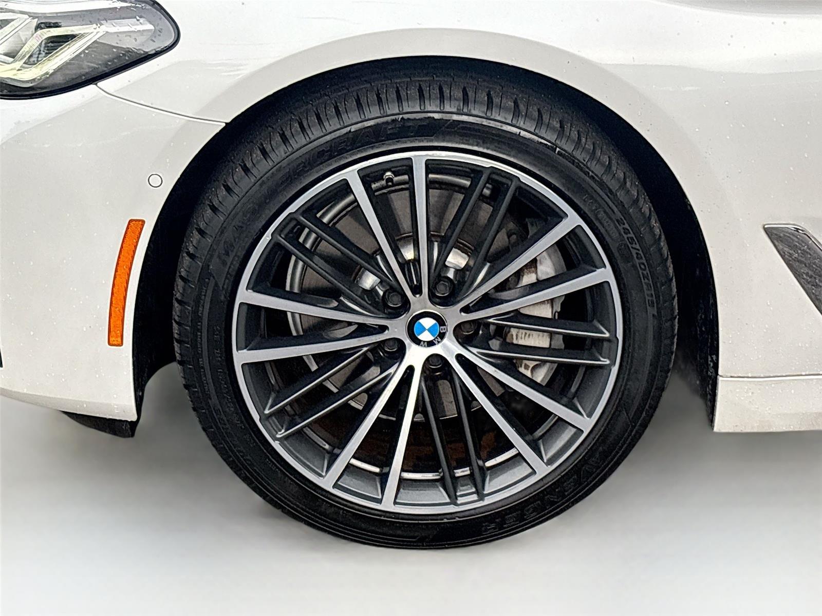 2021 BMW 5 Series 530i