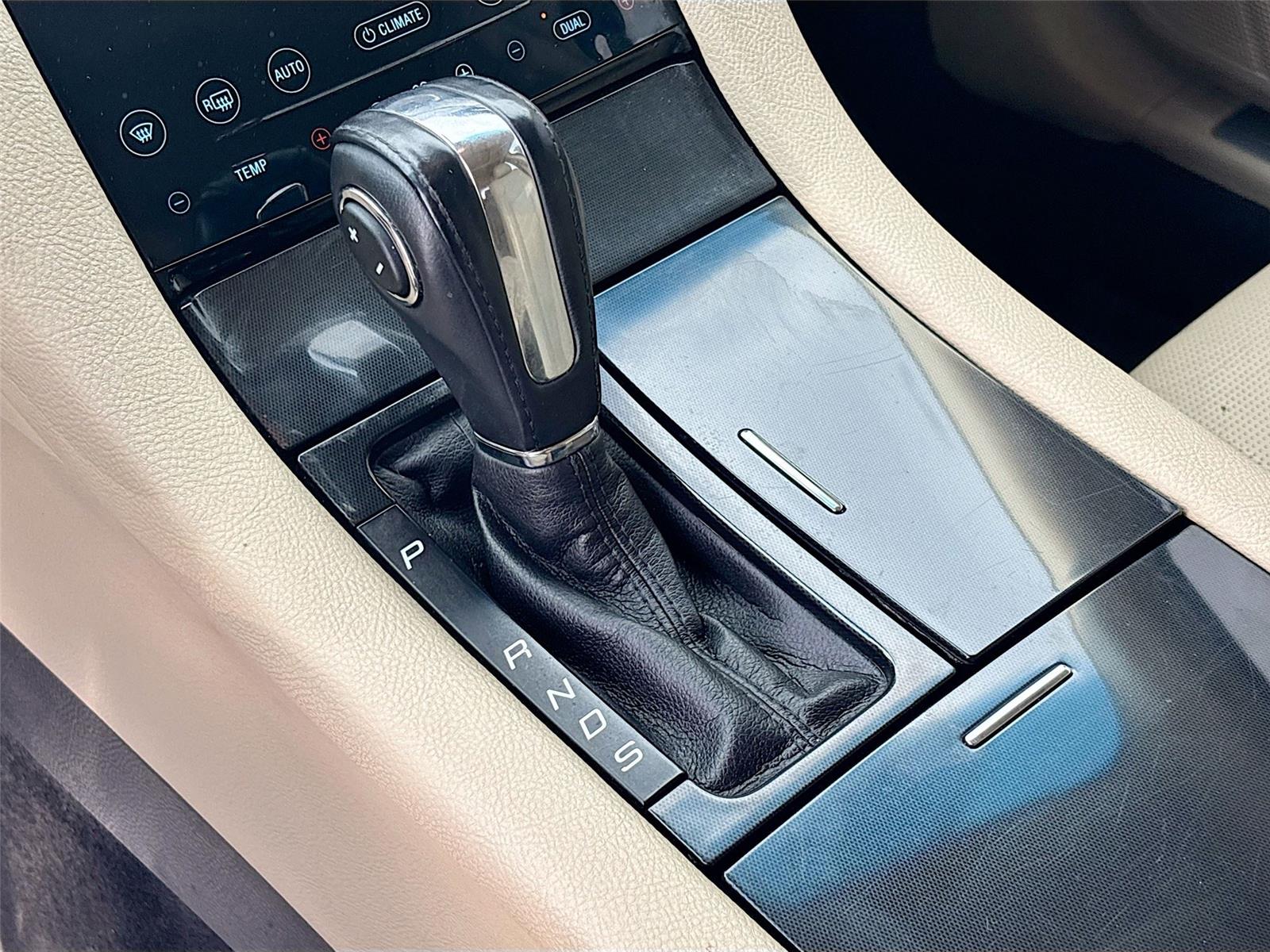 2017 Ford Taurus Limited