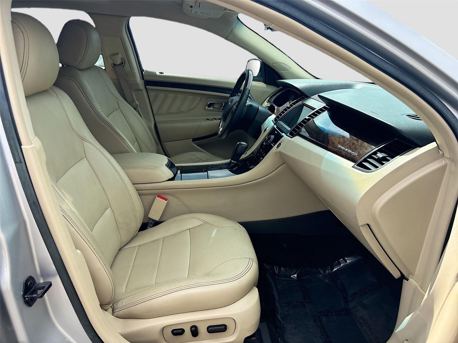 2017 Ford Taurus Limited
