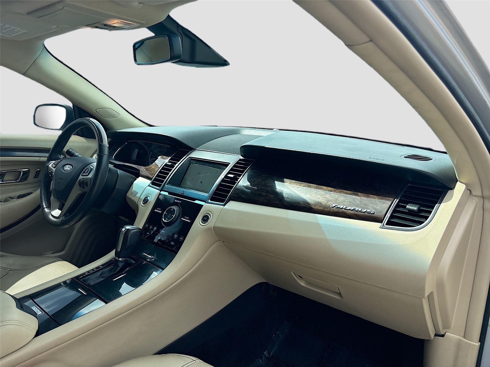 2017 Ford Taurus Limited