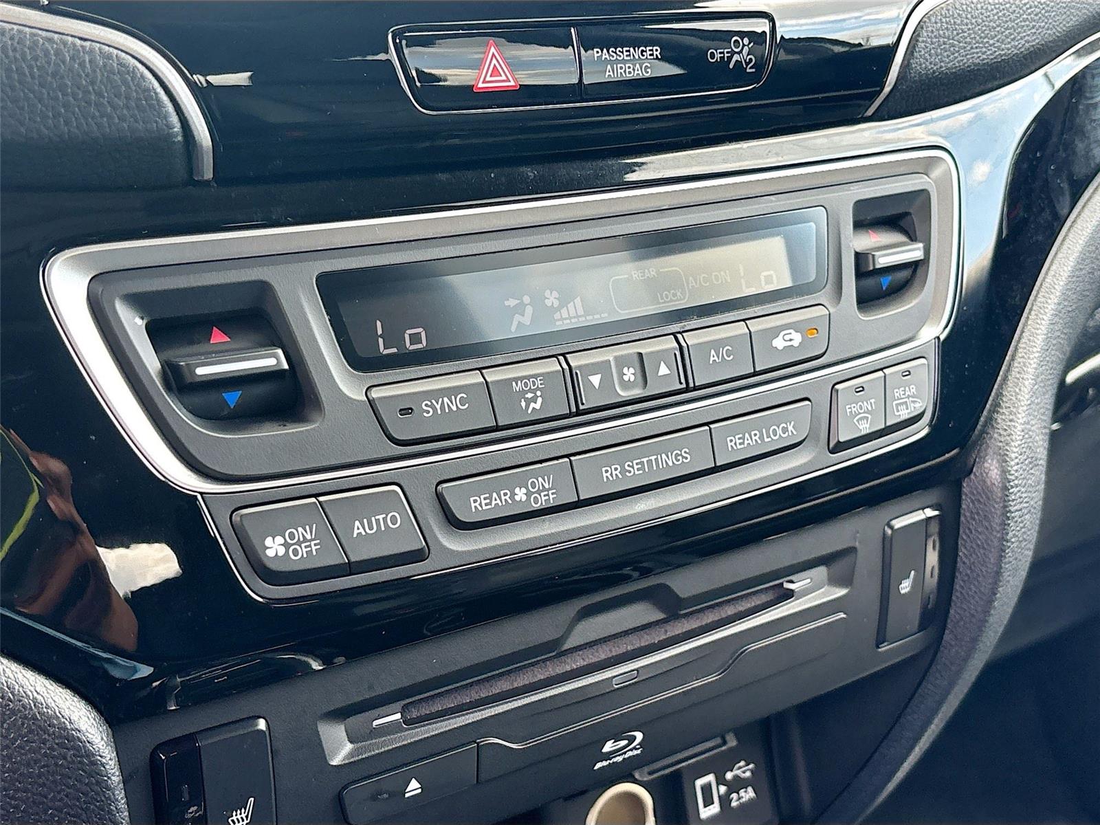 2022 Honda Pilot Touring 7-Passenger