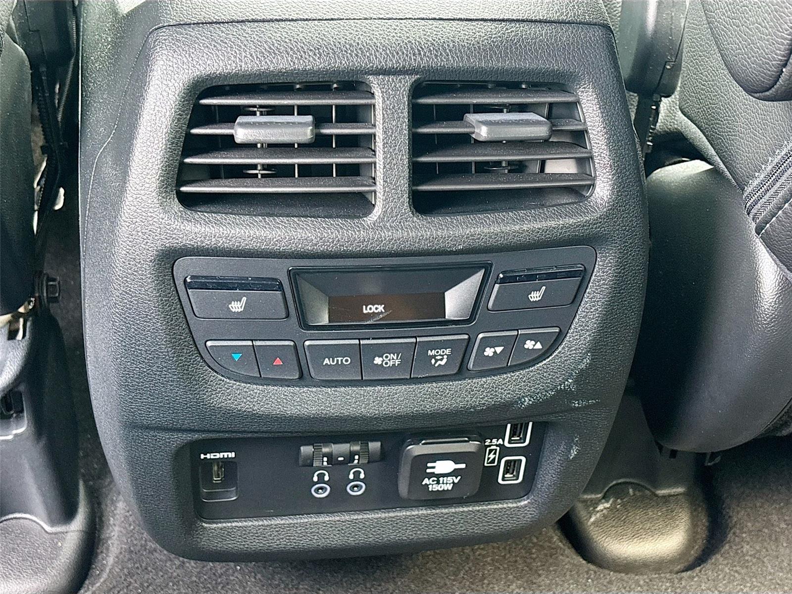 2022 Honda Pilot Touring 7-Passenger