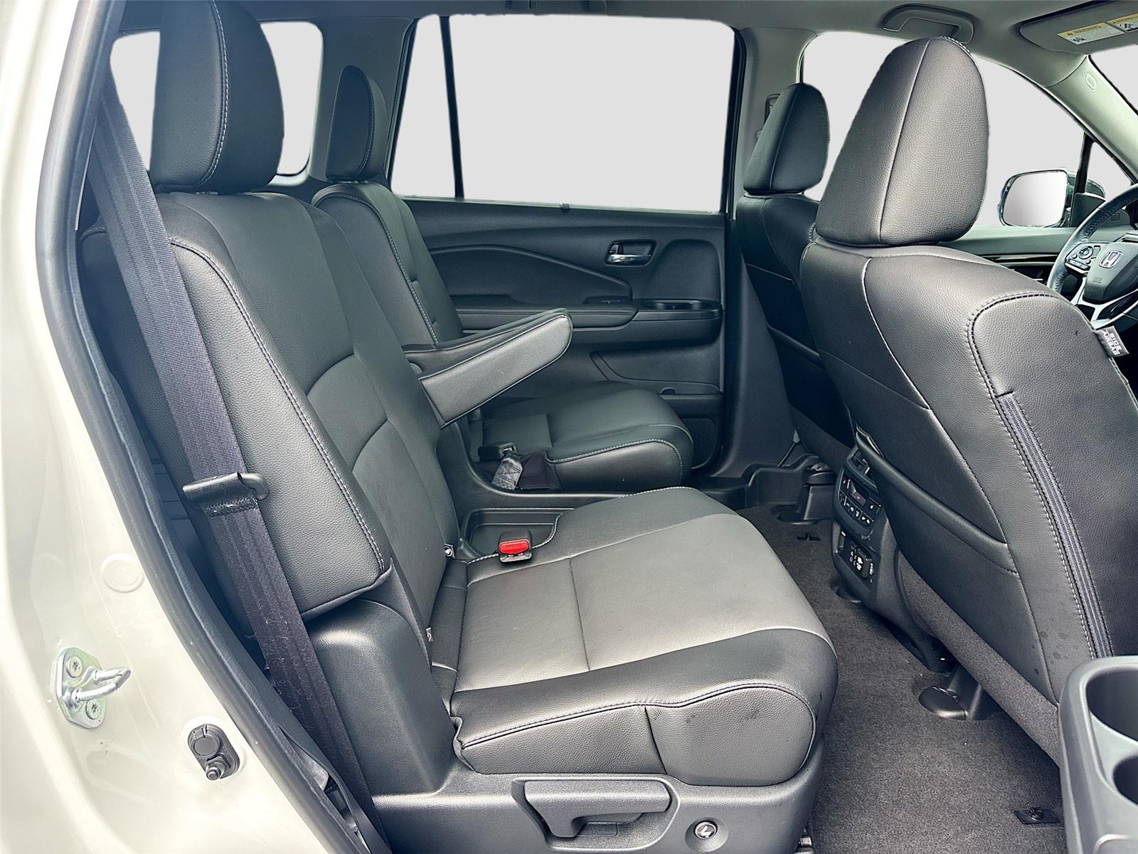 2022 Honda Pilot Touring 7-Passenger