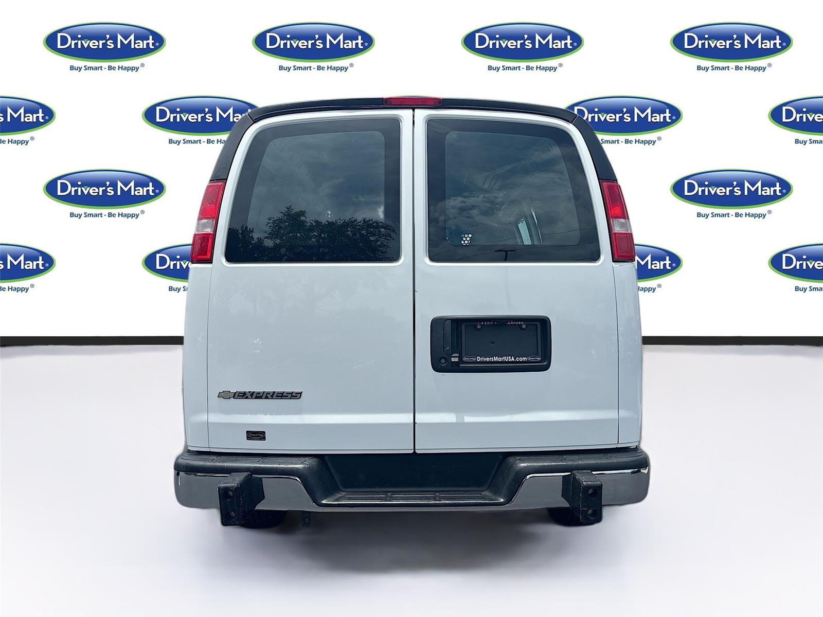 2023 Chevrolet Express Cargo Van