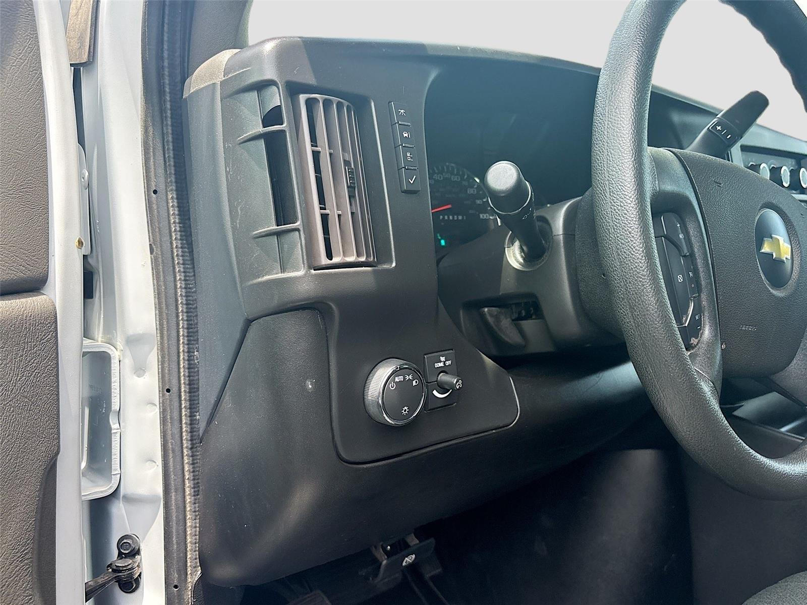 2023 Chevrolet Express Cargo Van