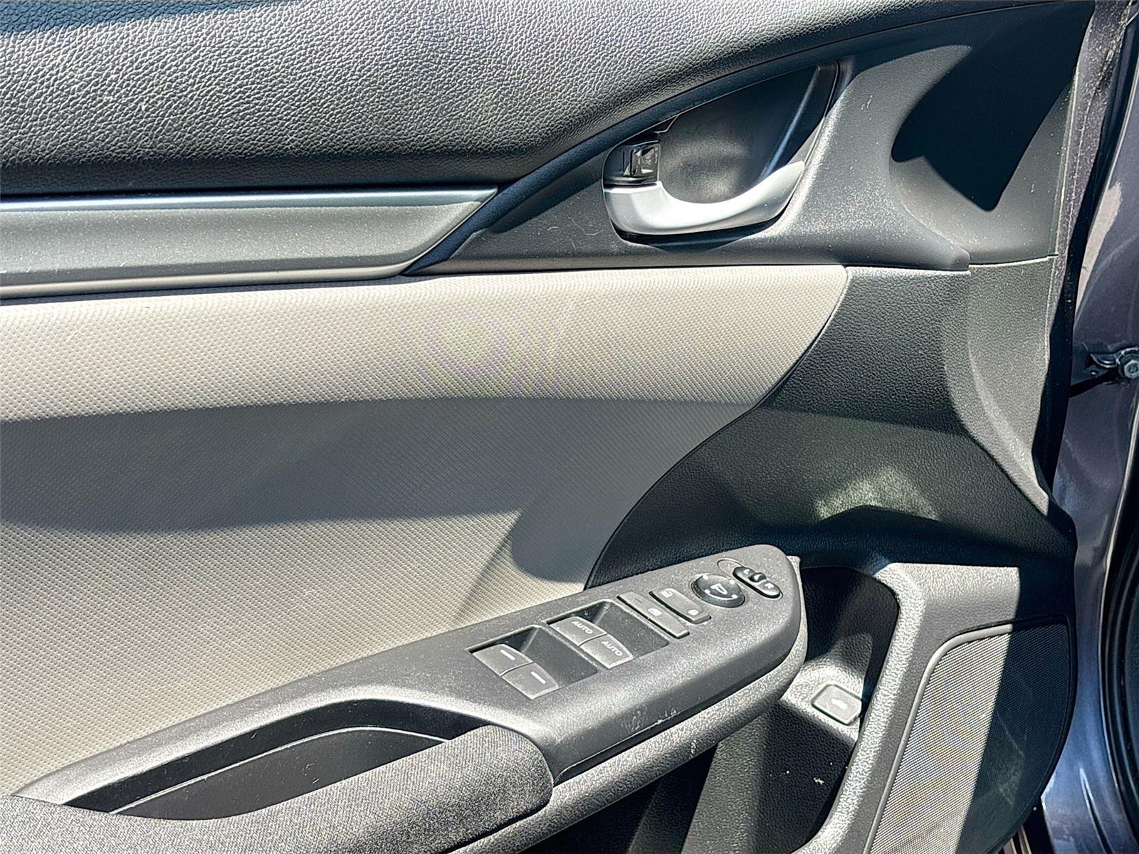 2019 Honda Civic Sedan LX