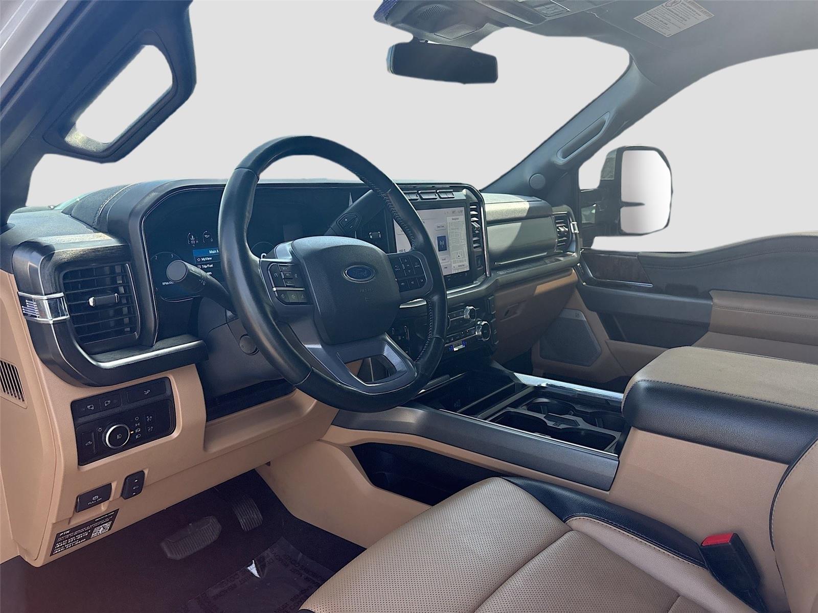2023 Ford Super Duty F-250 SRW LARIAT