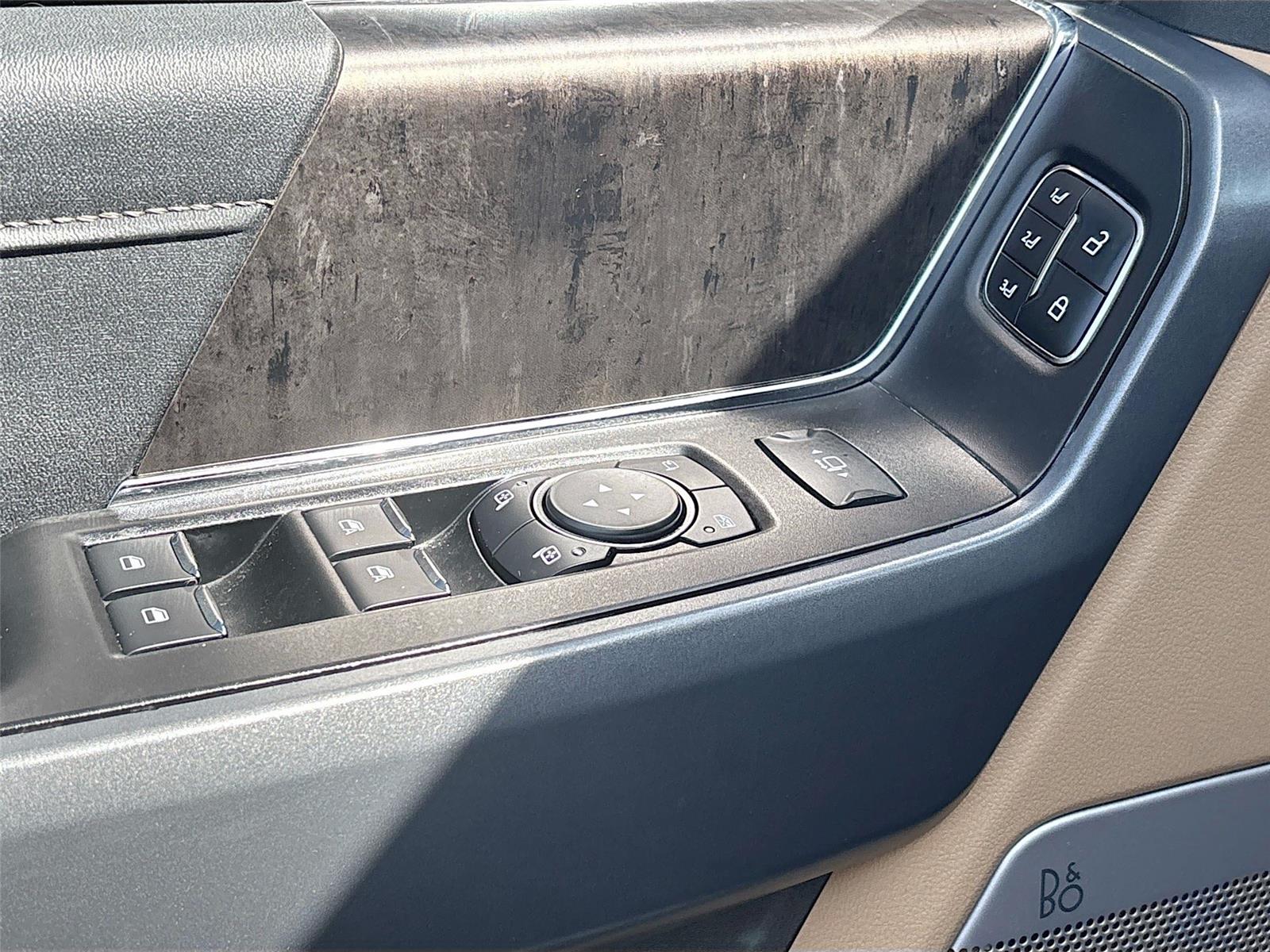 2023 Ford Super Duty F-250 SRW LARIAT