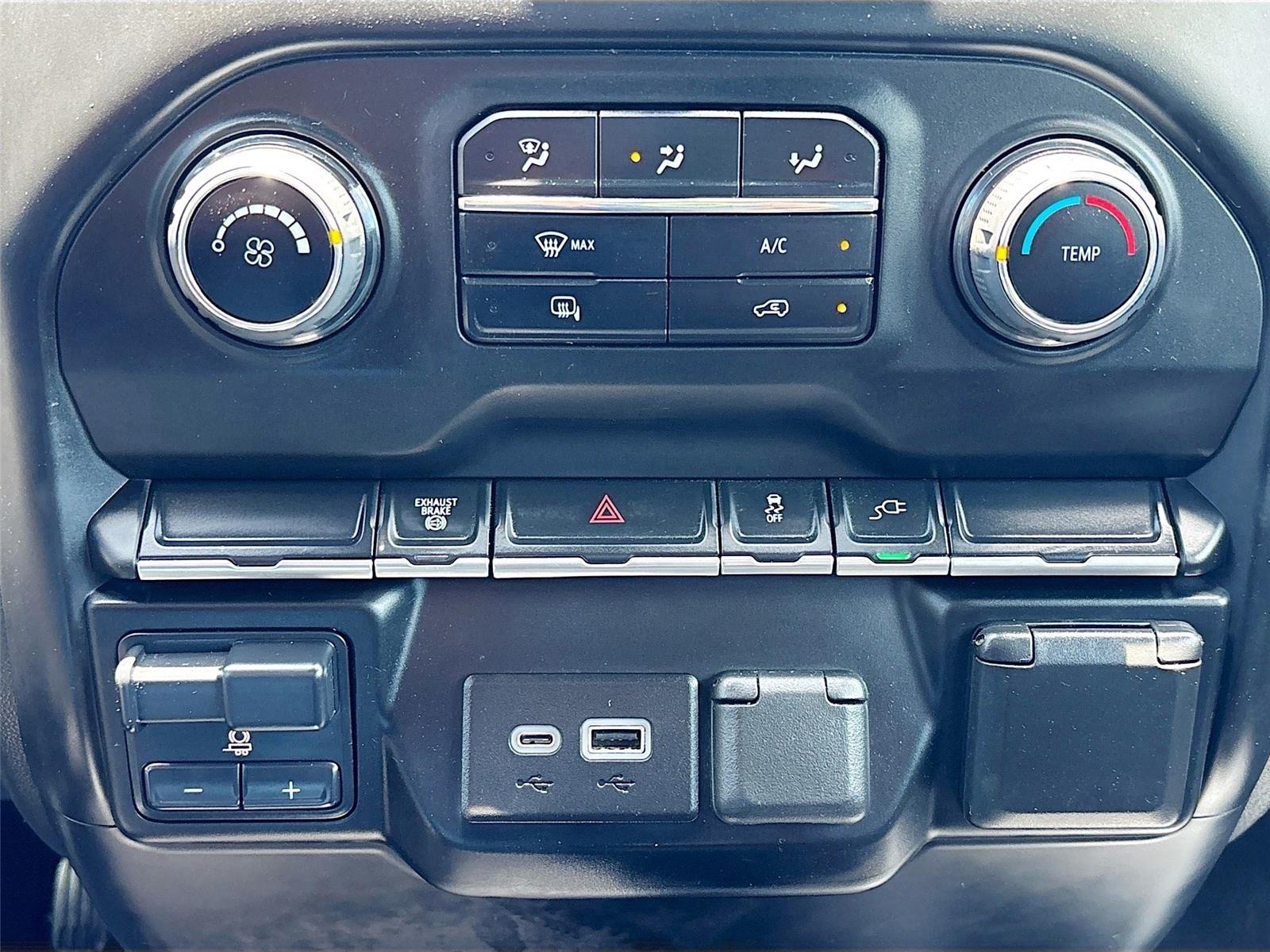 2023 Chevrolet Silverado 3500HD CC Work Truck