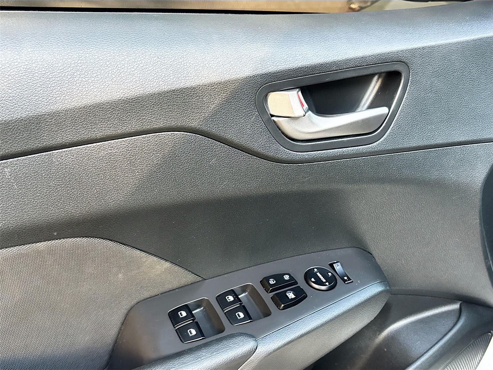 2021 Hyundai Accent SE