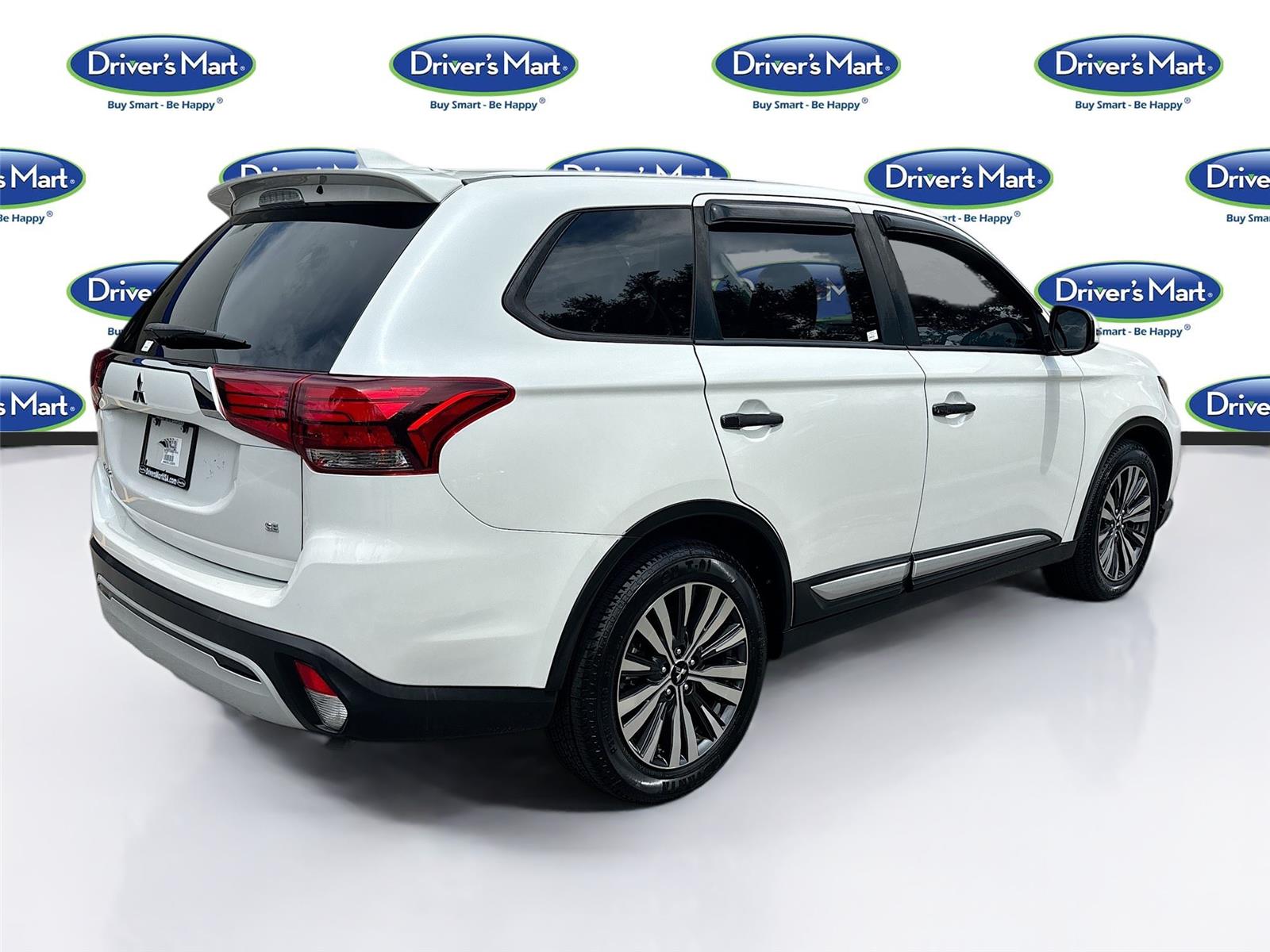2020 Mitsubishi Outlander SE