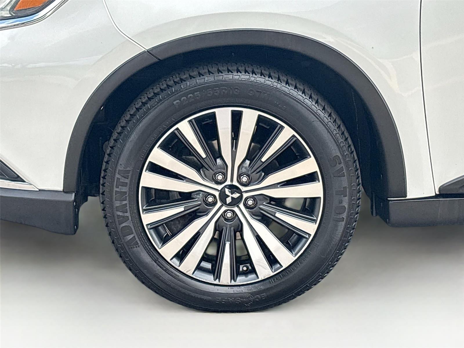 2020 Mitsubishi Outlander SE