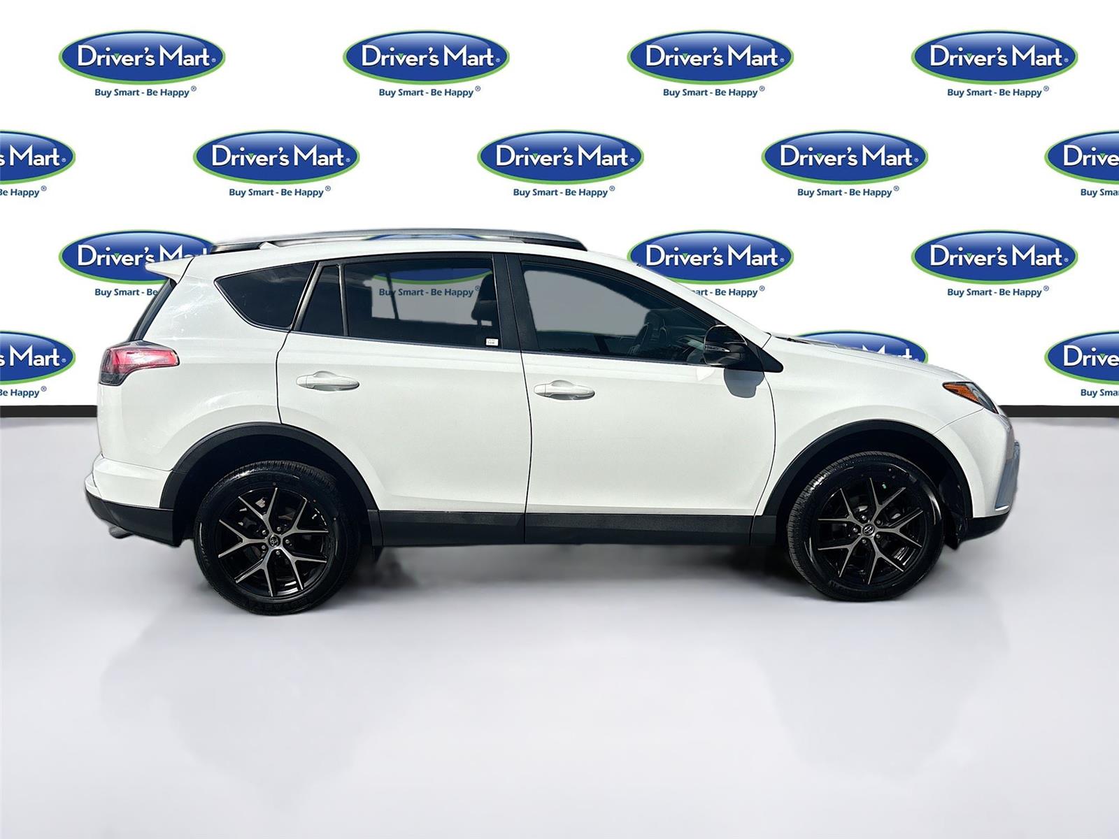 2017 Toyota RAV4 SE
