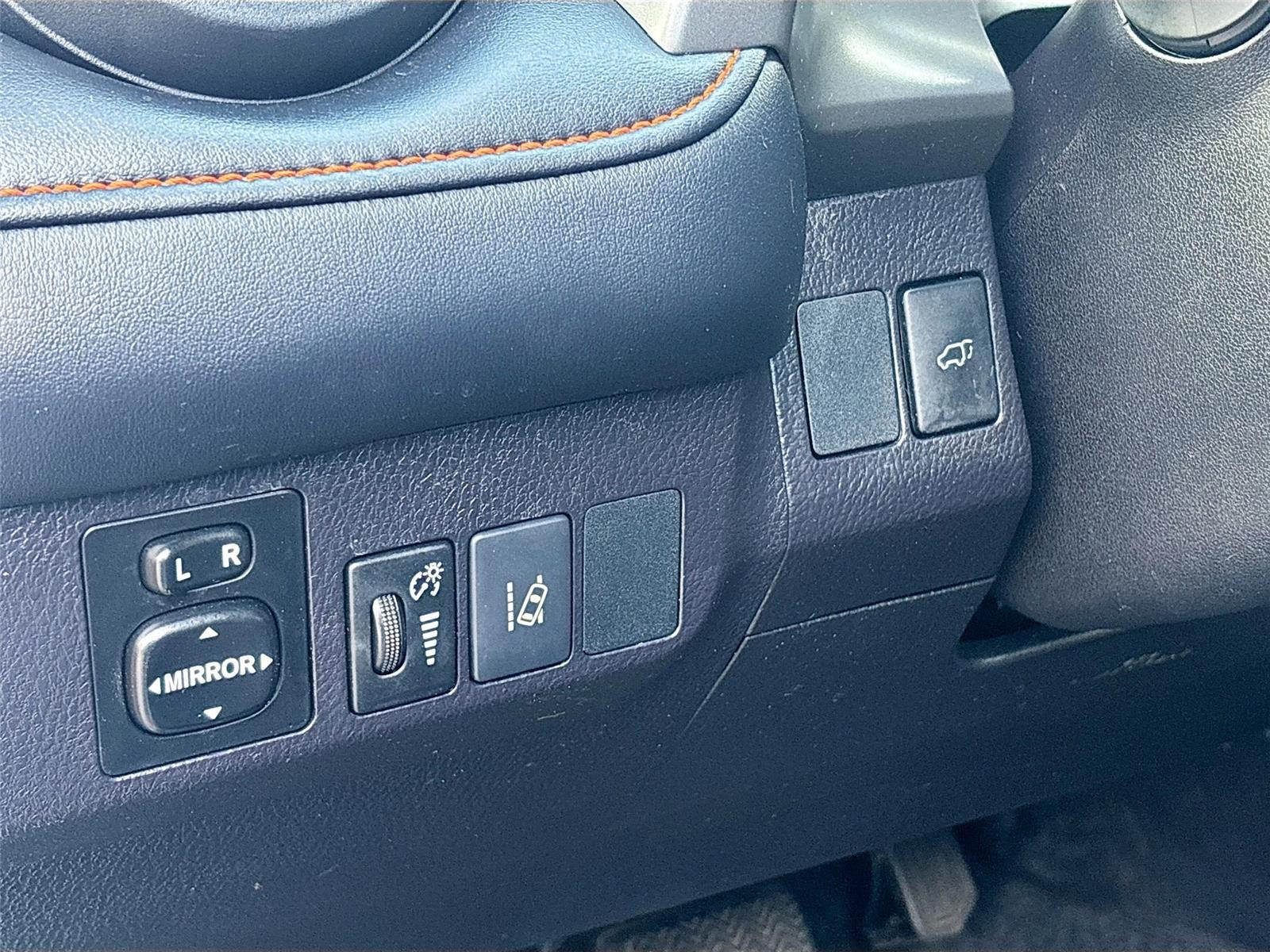 2017 Toyota RAV4 SE