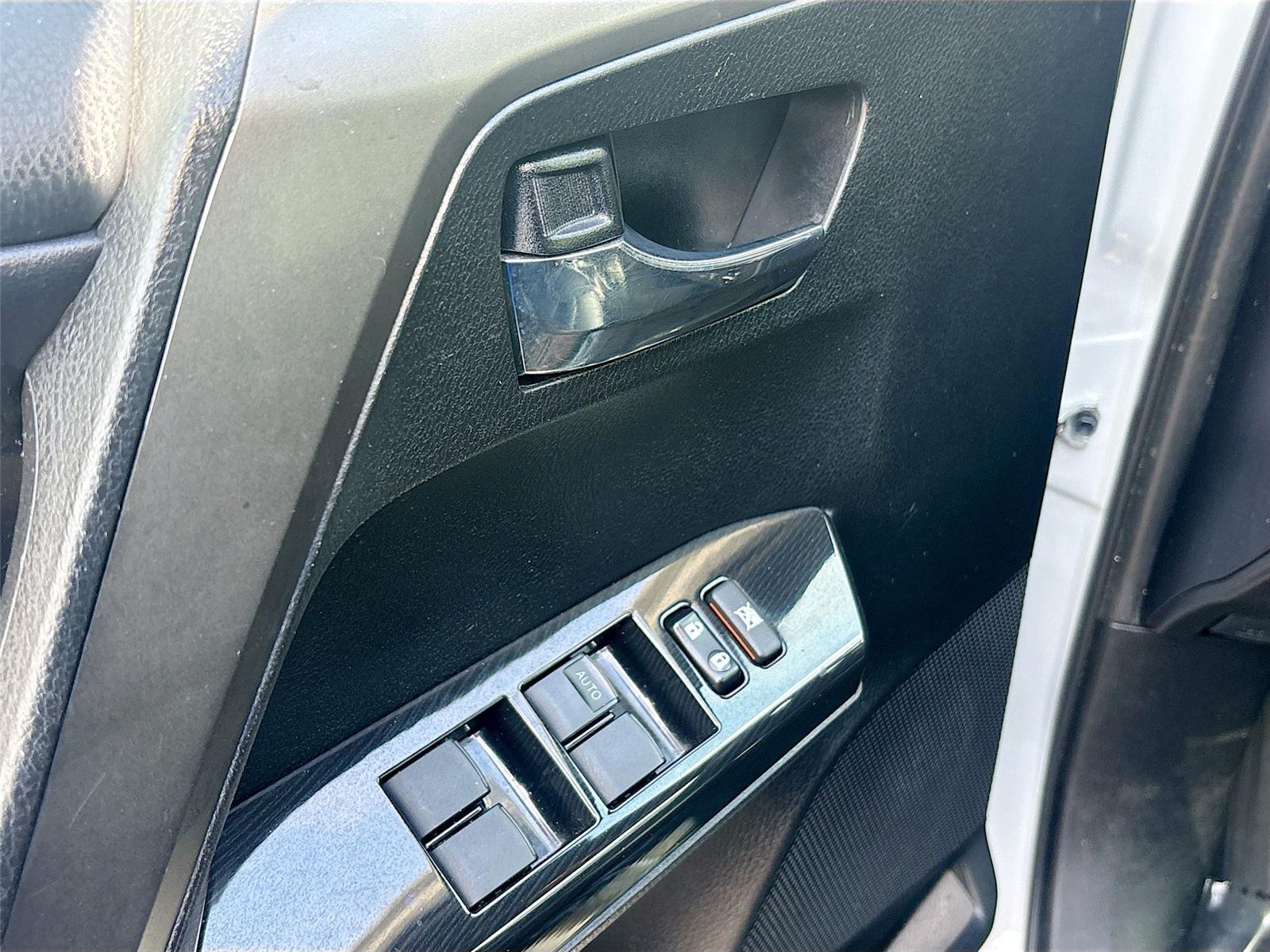 2017 Toyota RAV4 SE