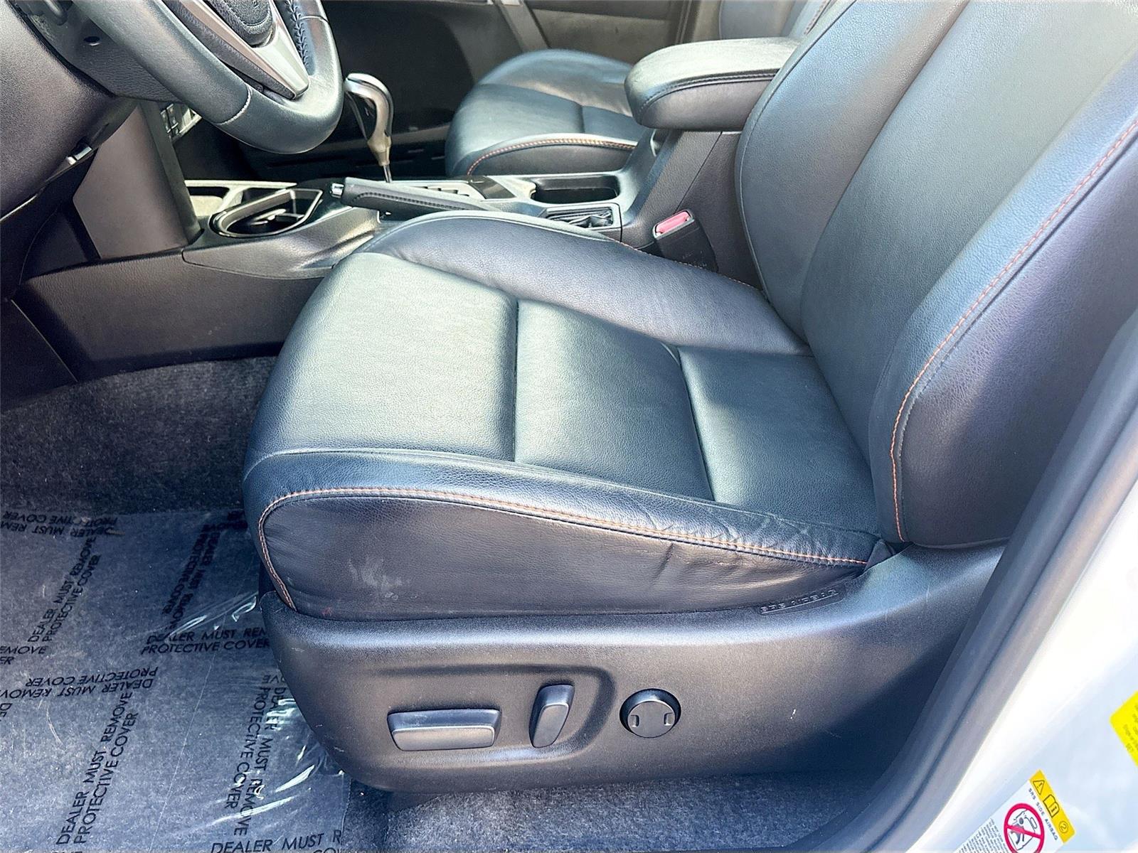 2017 Toyota RAV4 SE