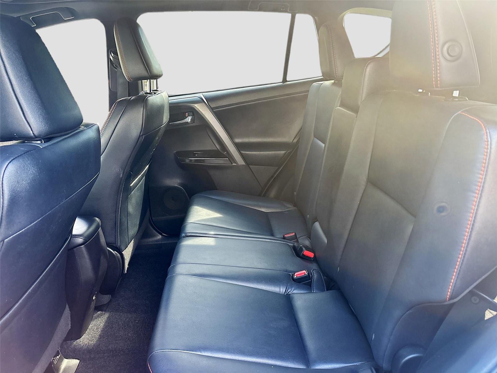2017 Toyota RAV4 SE