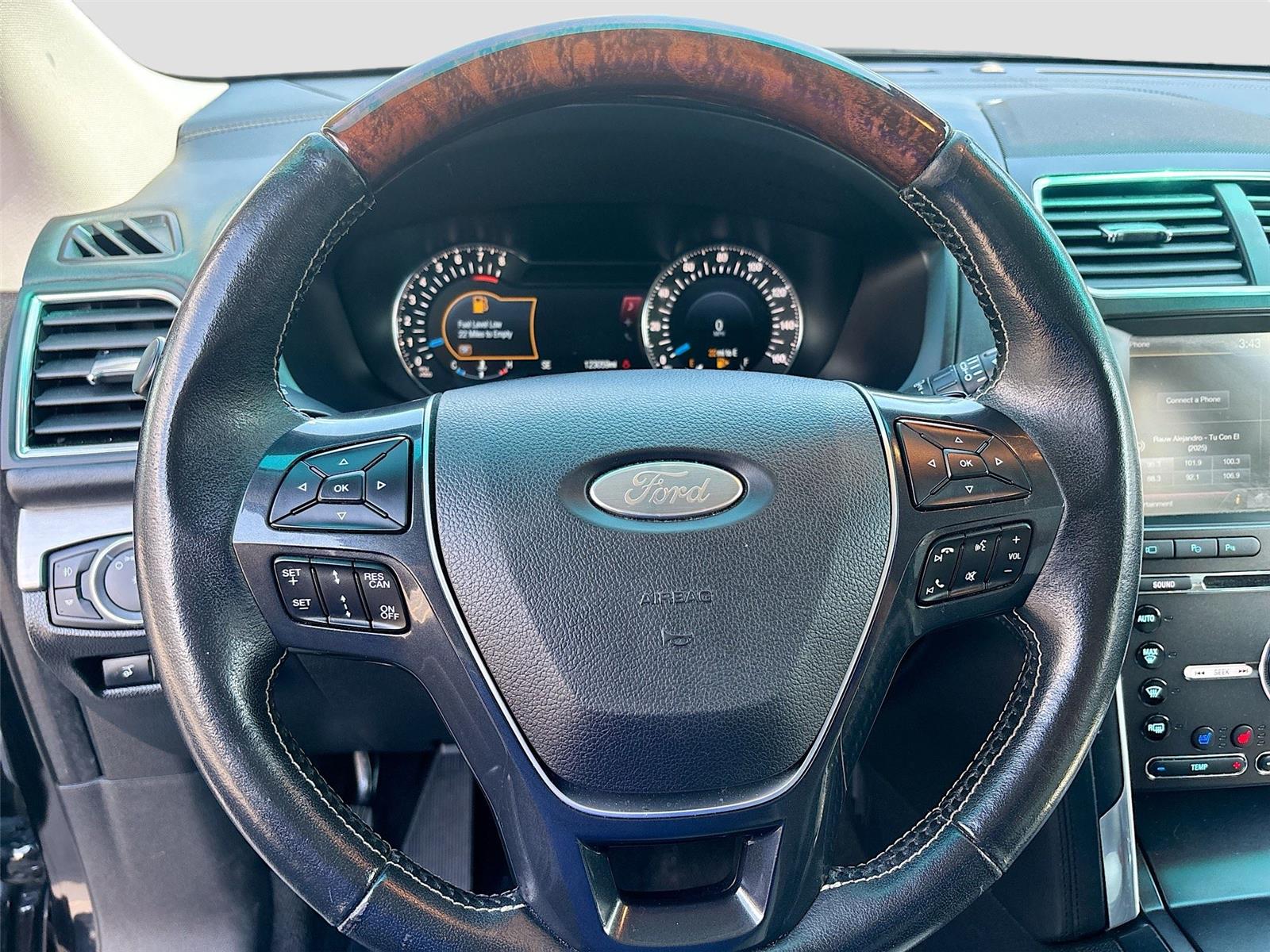 2016 Ford Explorer Platinum
