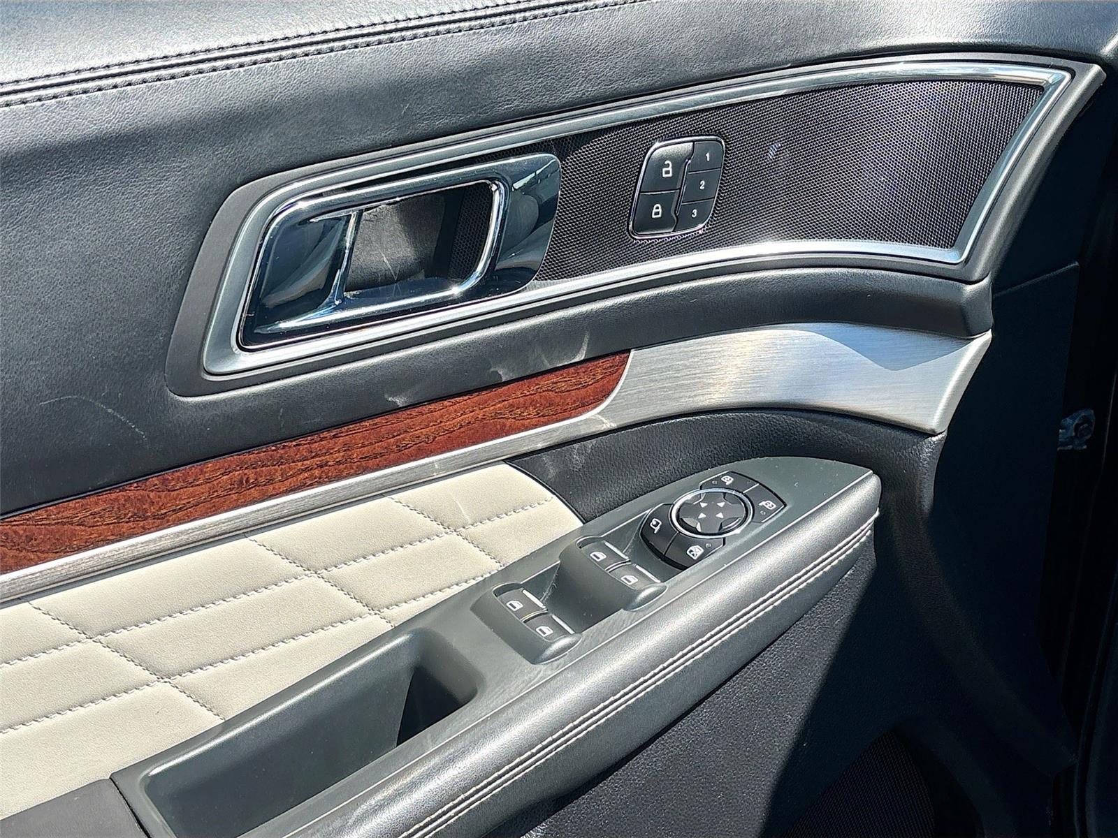 2016 Ford Explorer Platinum