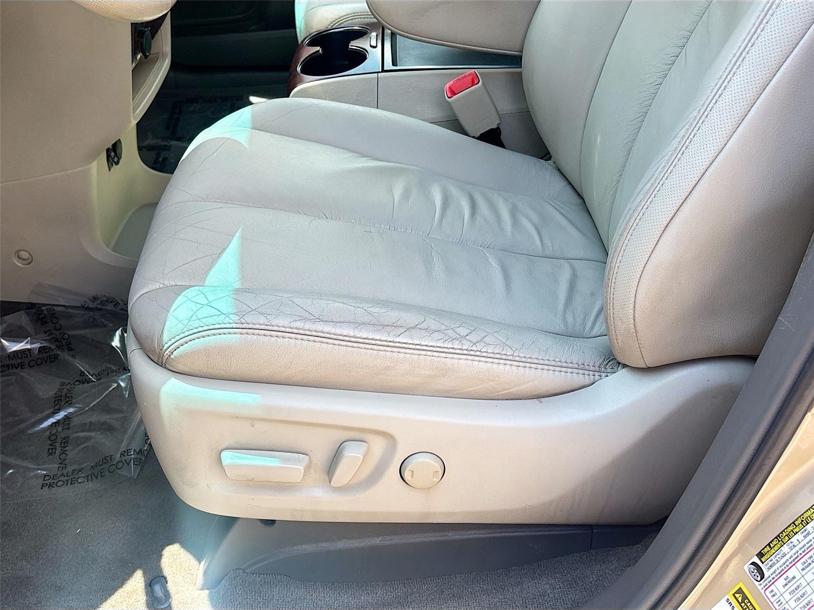 2011 Toyota Sienna XLE