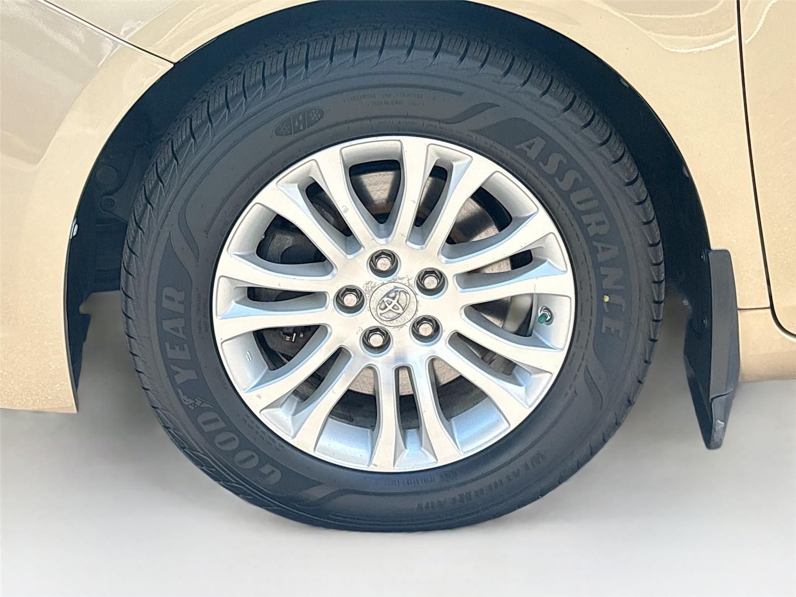 2011 Toyota Sienna XLE