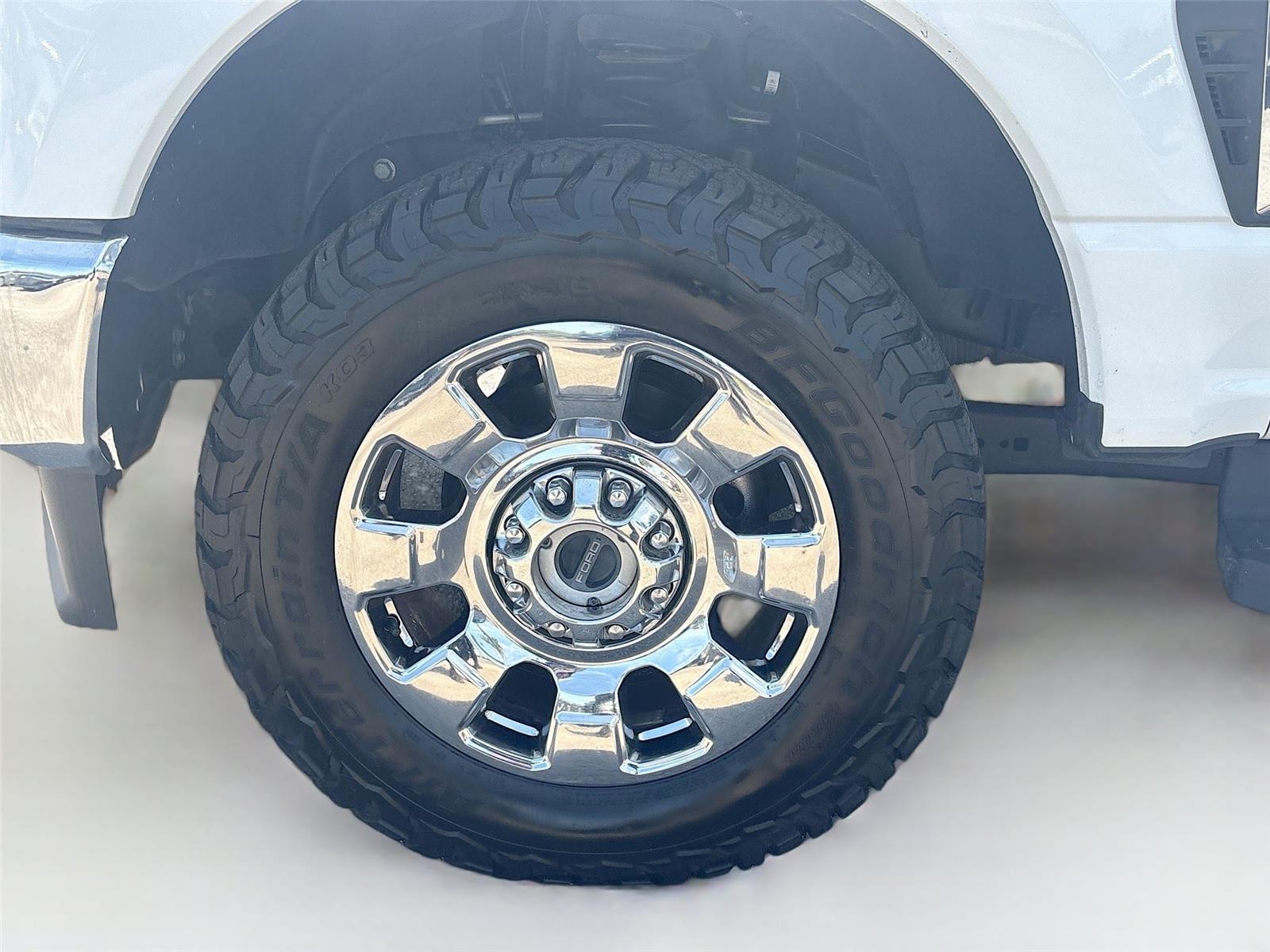 2023 Ford Super Duty F-250 SRW LARIAT
