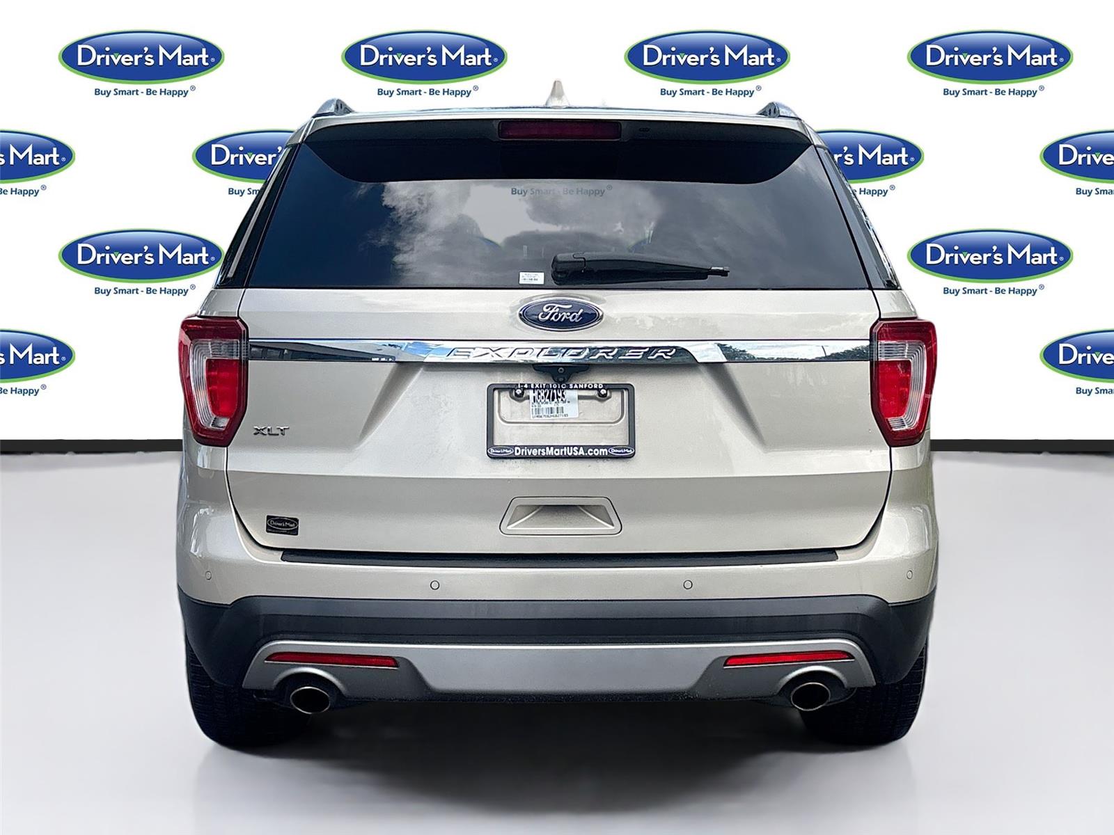2017 Ford Explorer XLT photo 3
