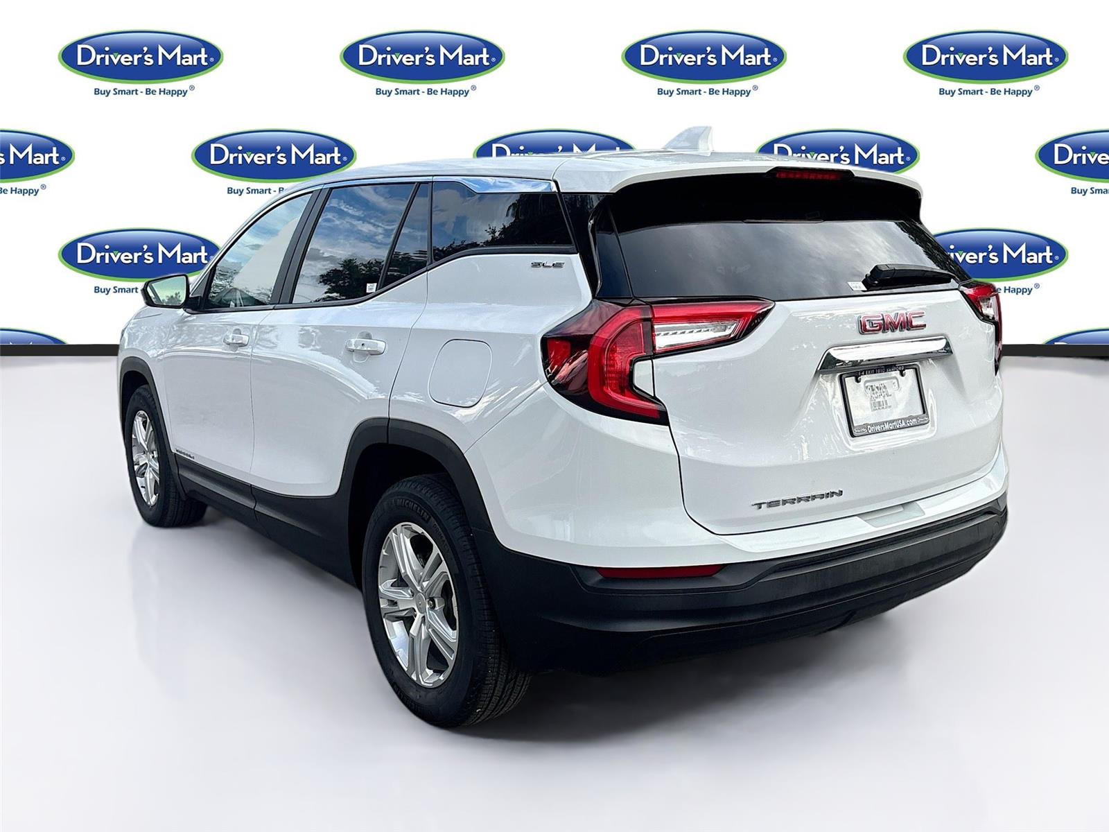 2024 Gmc Terrain SLE photo 2