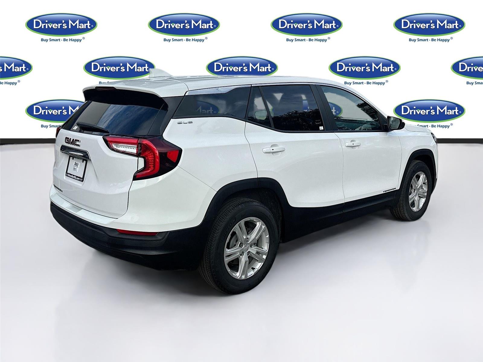 2024 Gmc Terrain SLE photo 4