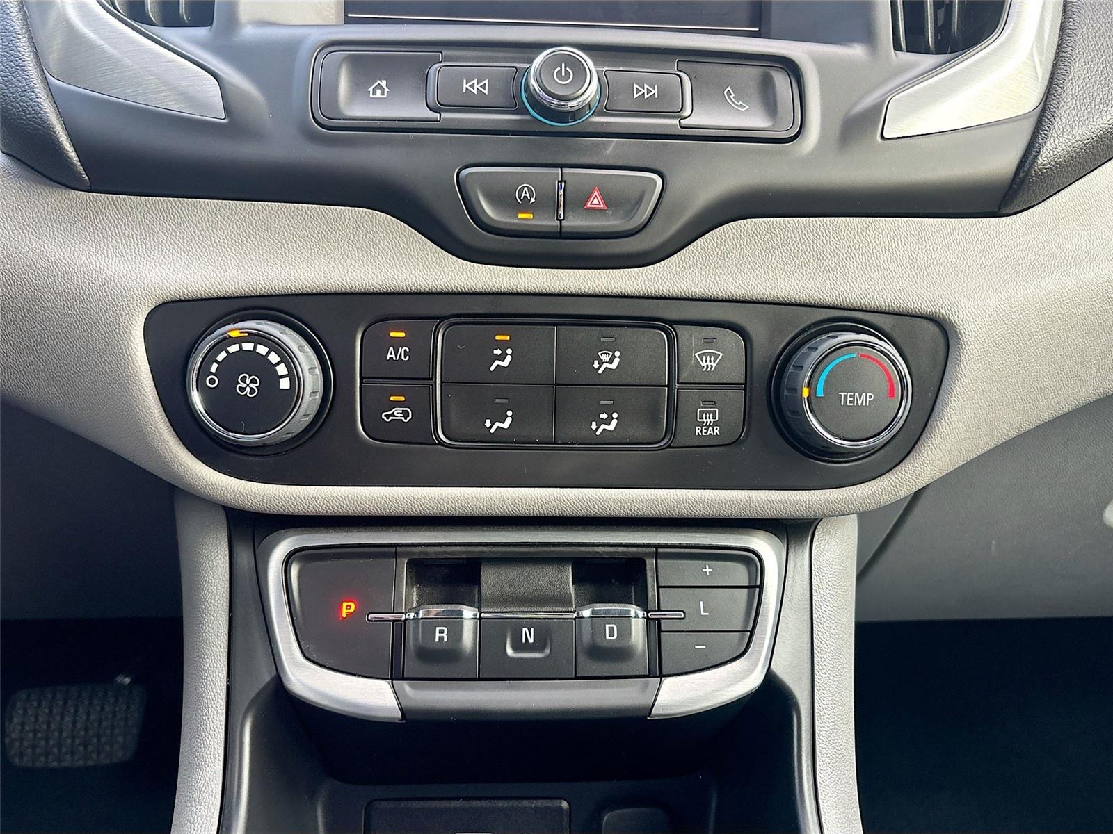 2024 Gmc Terrain SLE photo 12
