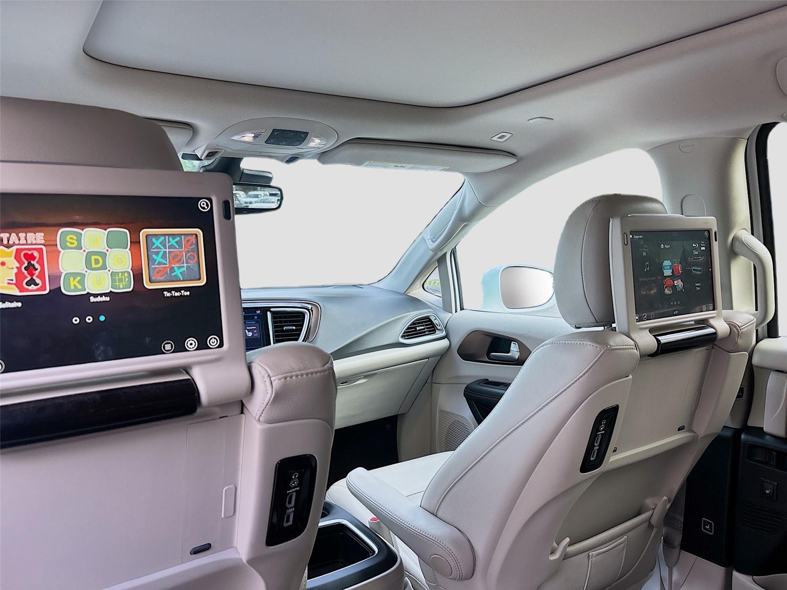 2018 Chrysler Pacifica Touring L Plus