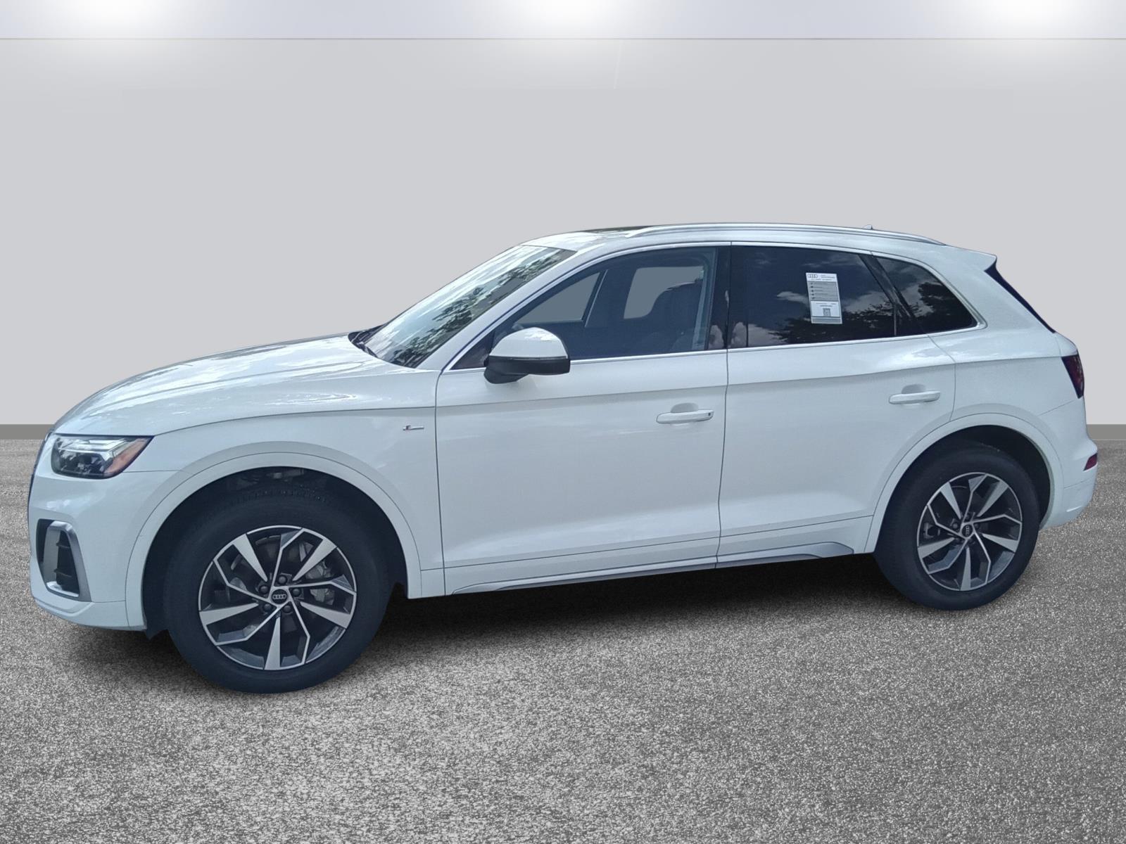 2023 Audi Q5 S line Premium