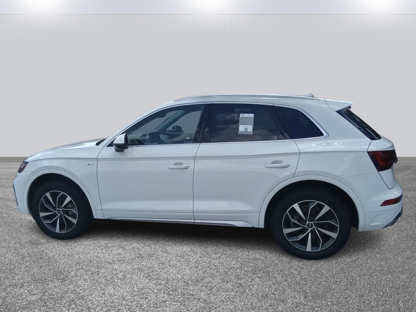 2023 Audi Q5 S line Premium