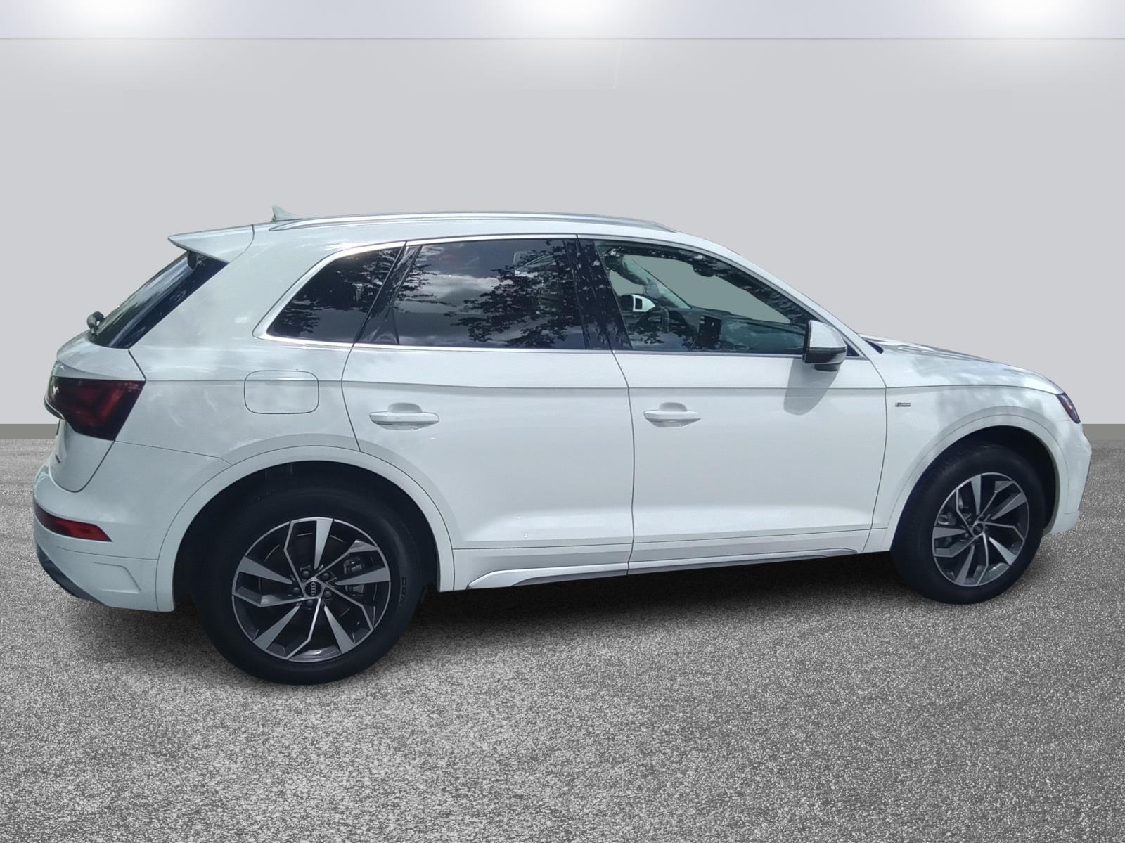 2023 Audi Q5 S line Premium