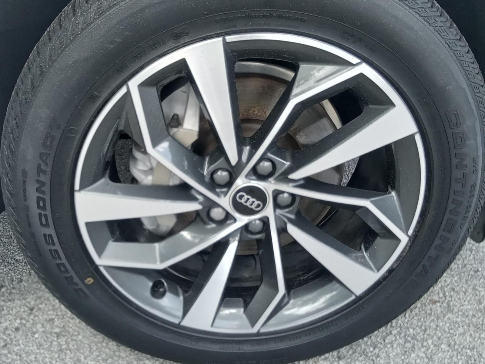 2023 Audi Q5 S line Premium