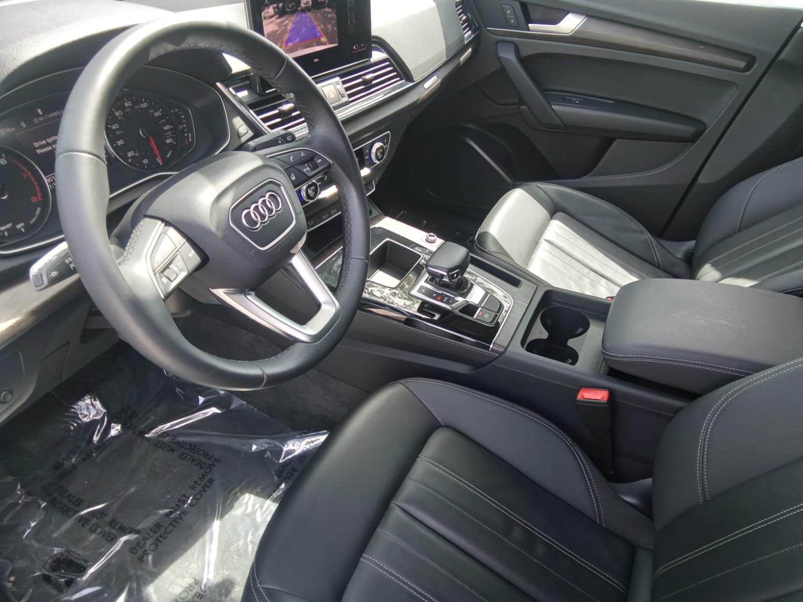 2023 Audi Q5 S line Premium