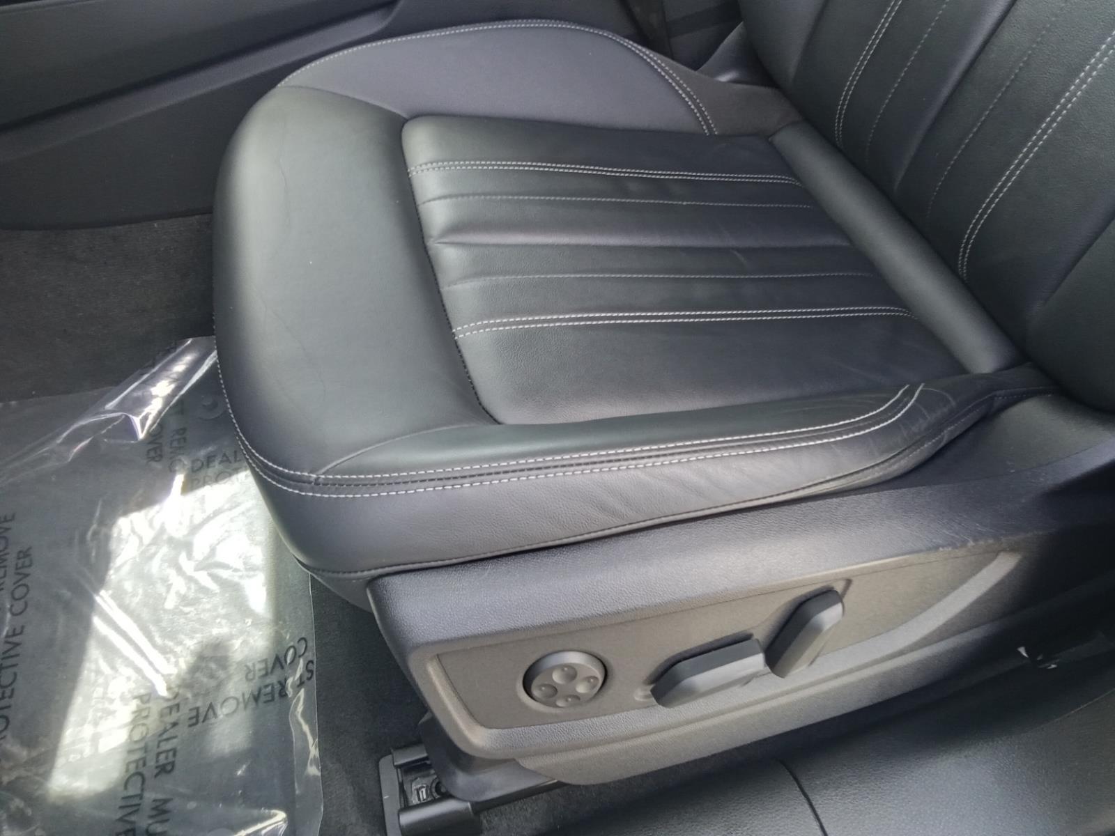 2023 Audi Q5 S line Premium