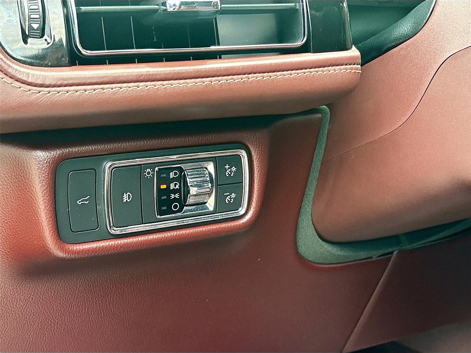 2020 Lincoln Aviator Black Label