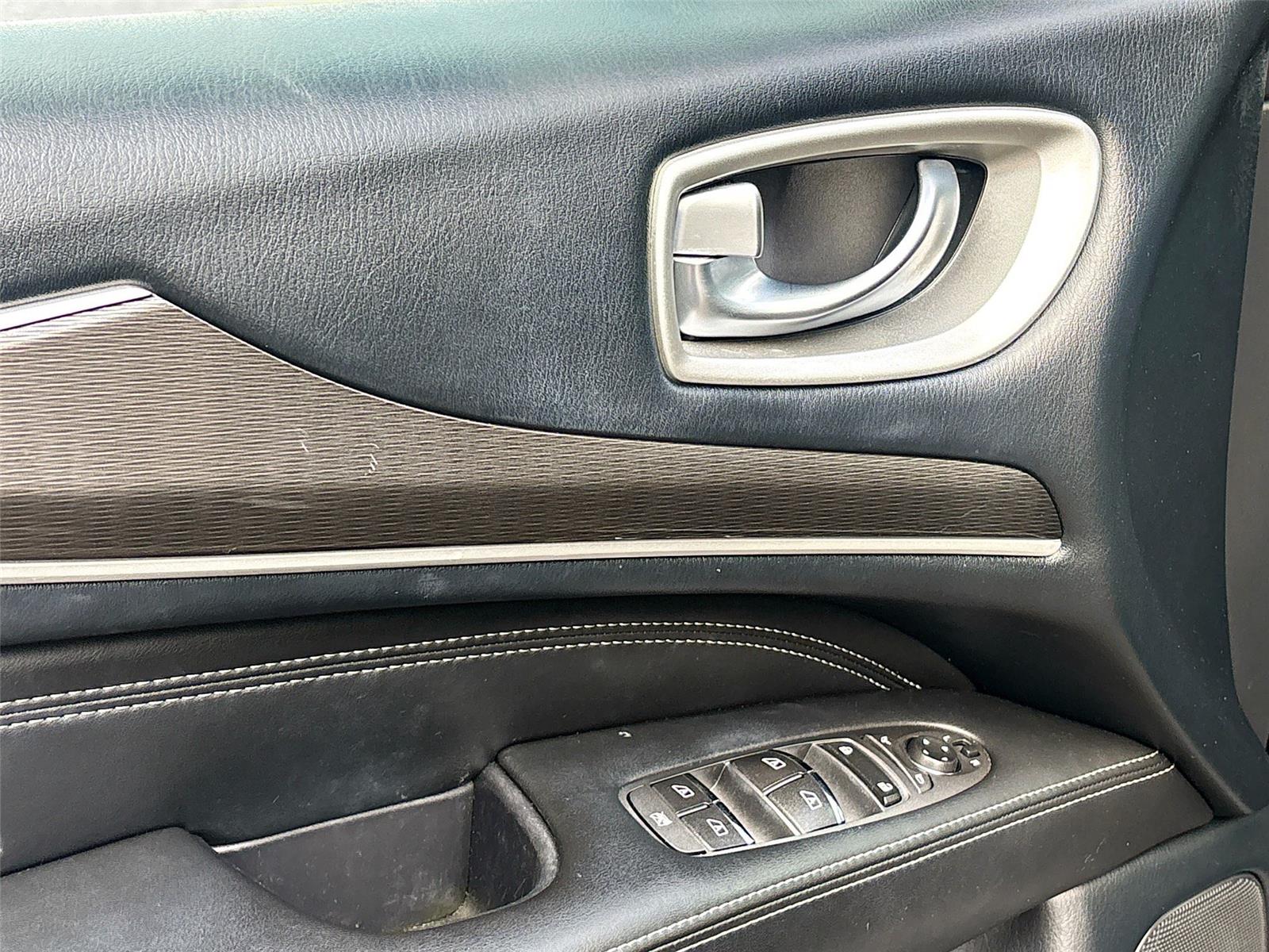 2020 INFINITI QX60 PURE