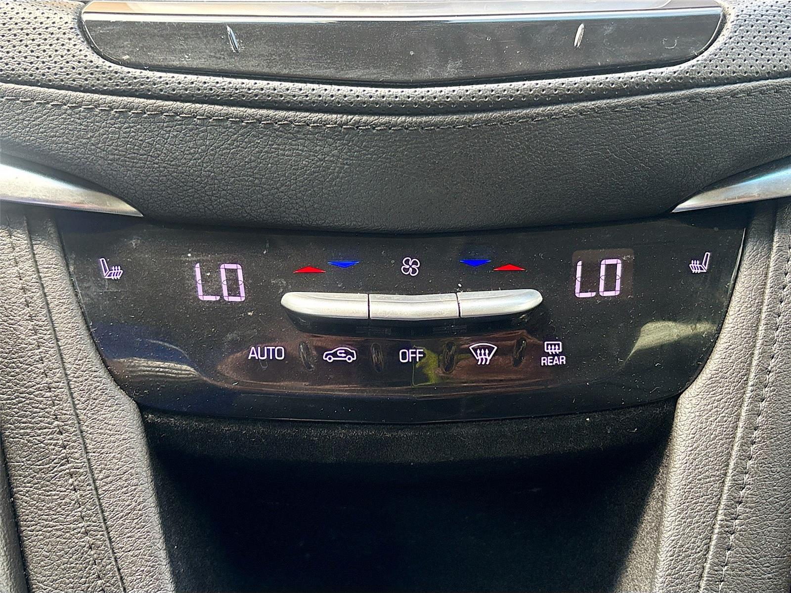 2017 Cadillac XT5 Luxury FWD