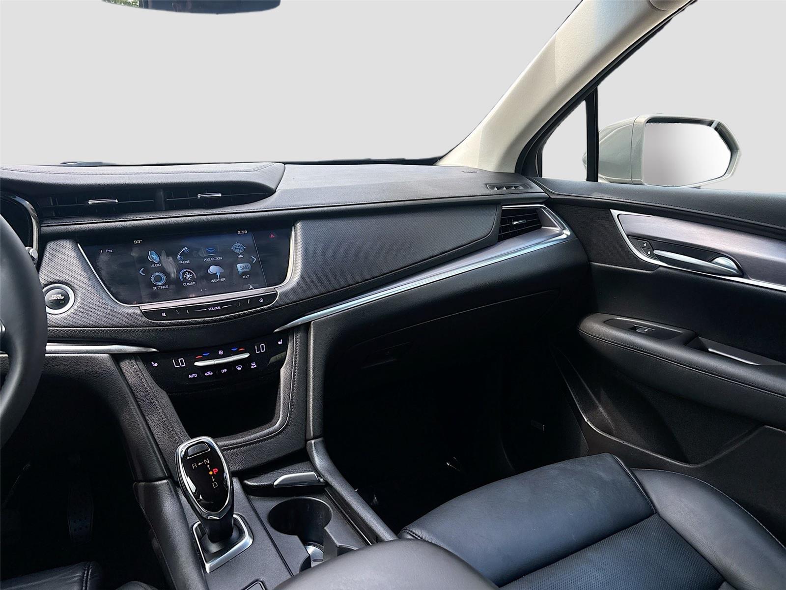 2017 Cadillac XT5 Luxury FWD